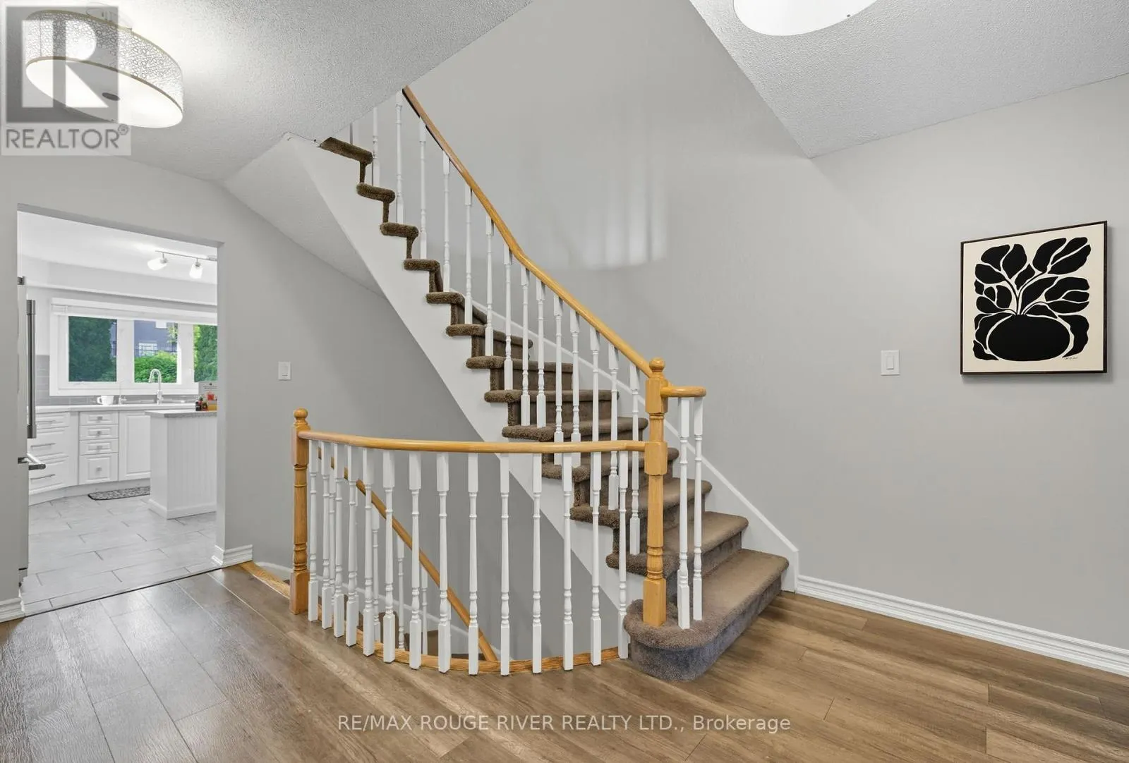 980 SANDCLIFF DRIVE