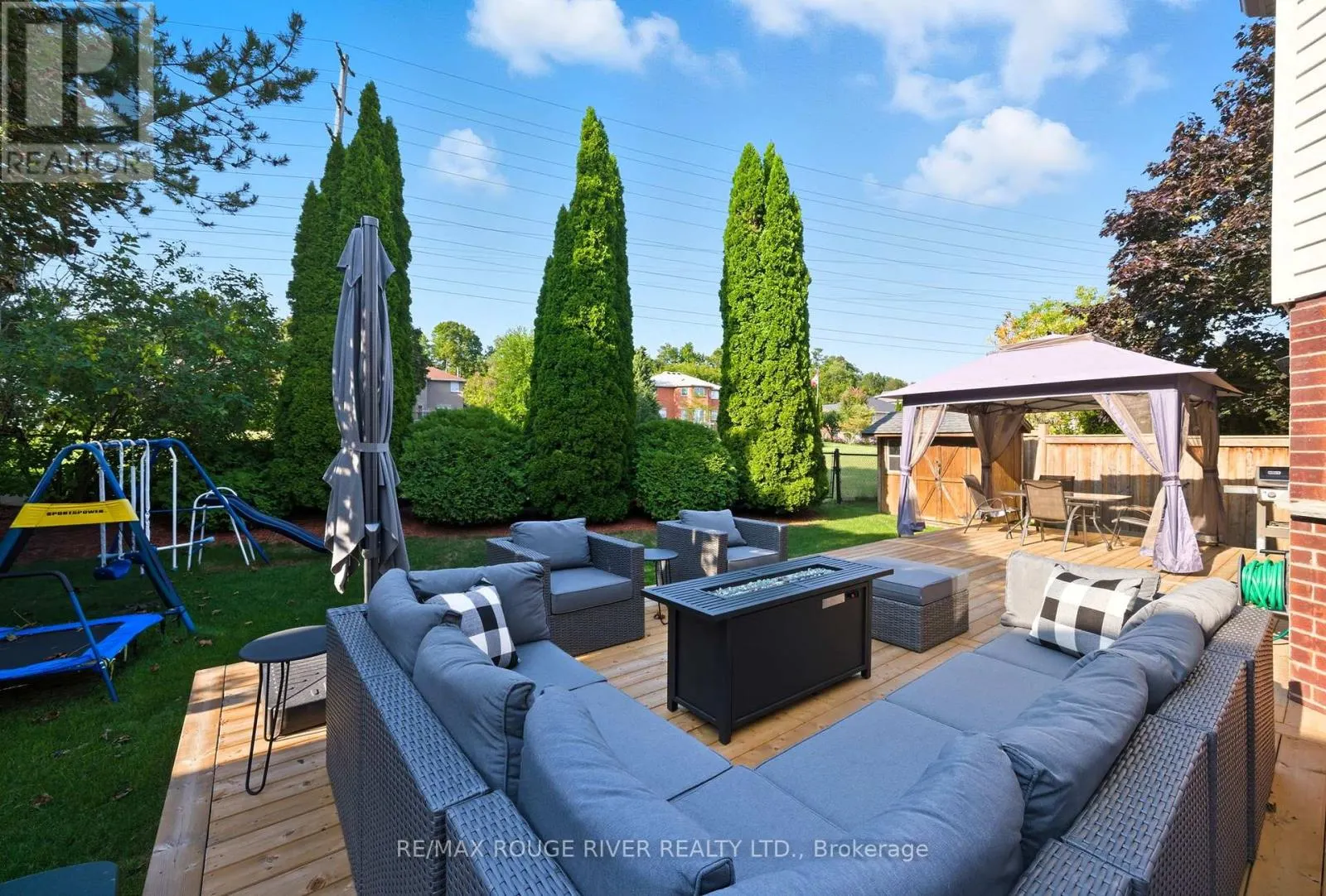 980 SANDCLIFF DRIVE