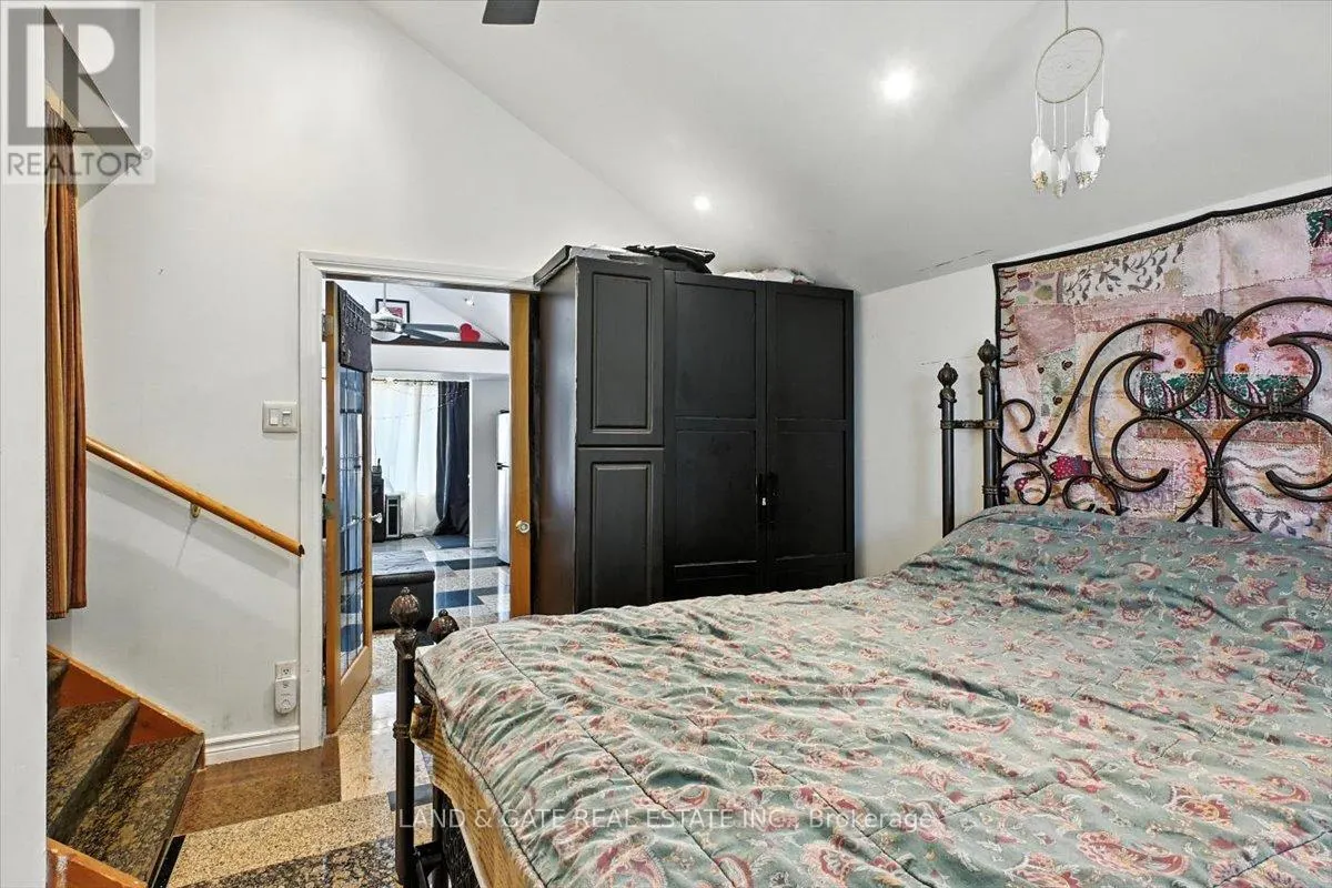 519 KINGSTON ROAD W