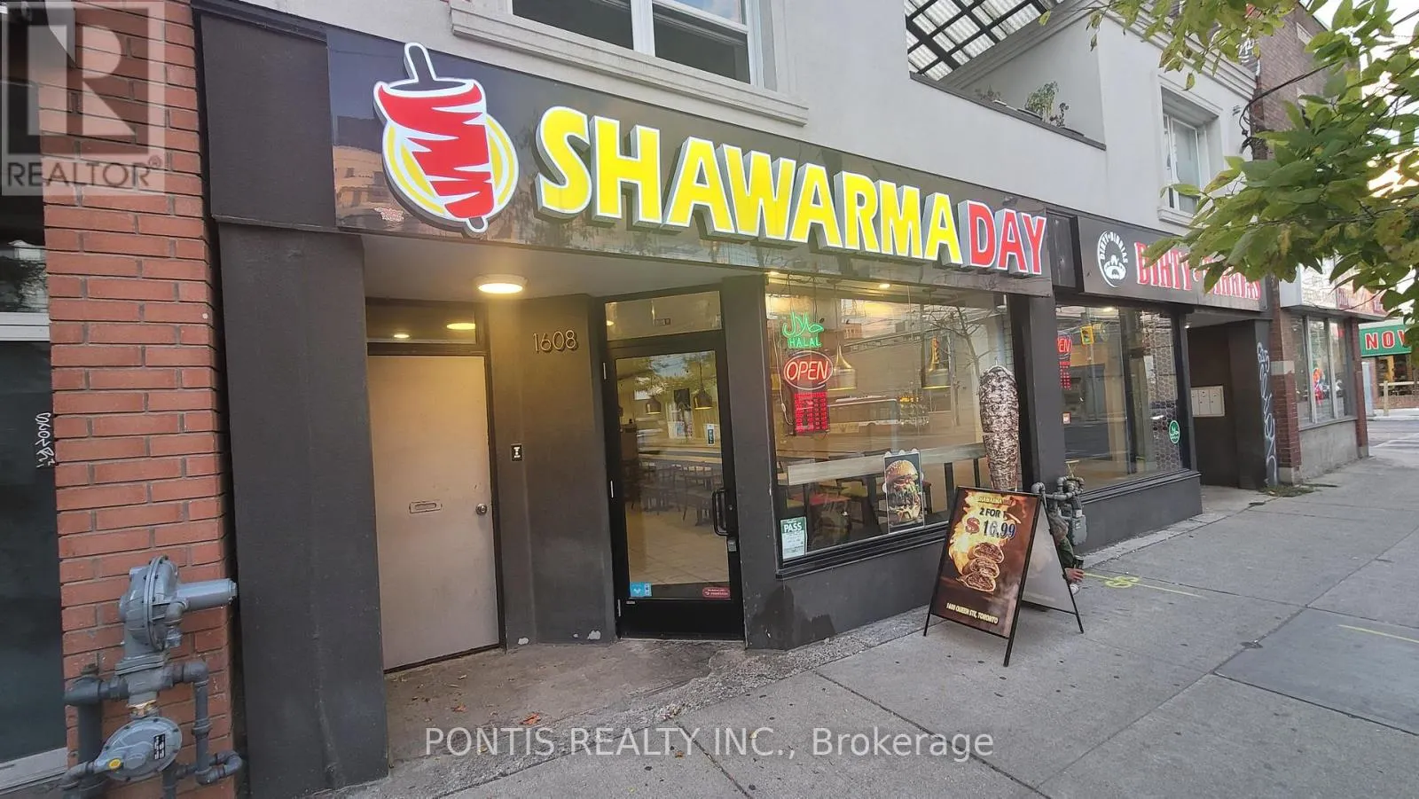1608 QUEEN STREET E