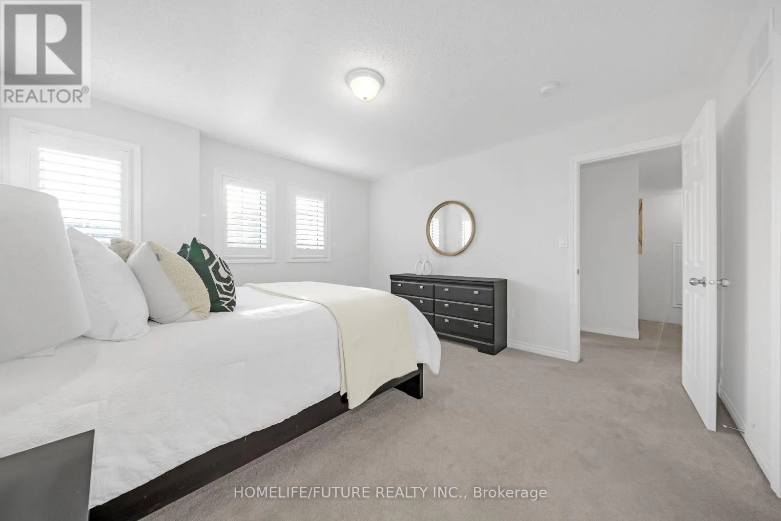 2557 BRIDLE ROAD
