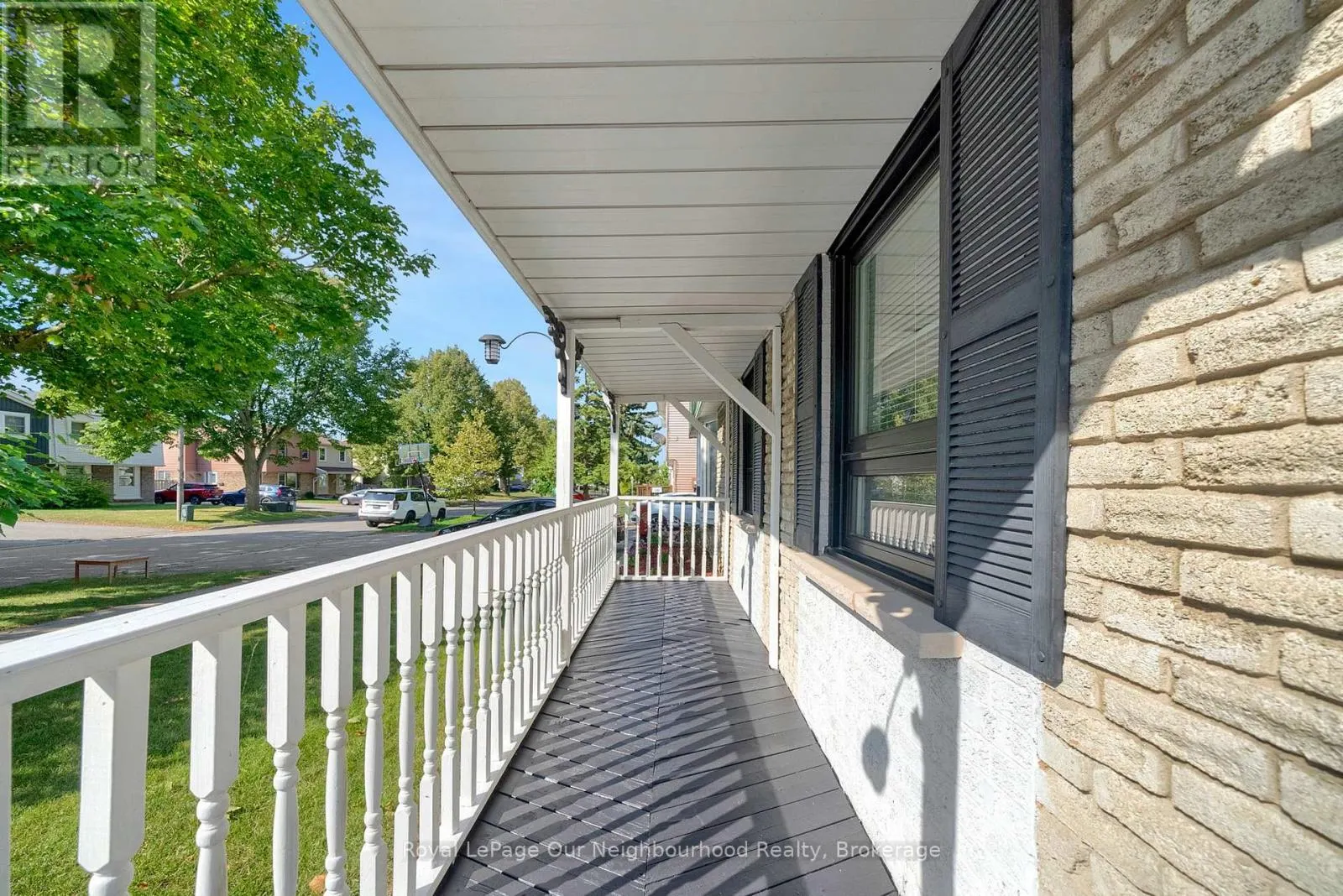 1307 FENELON CRESCENT
