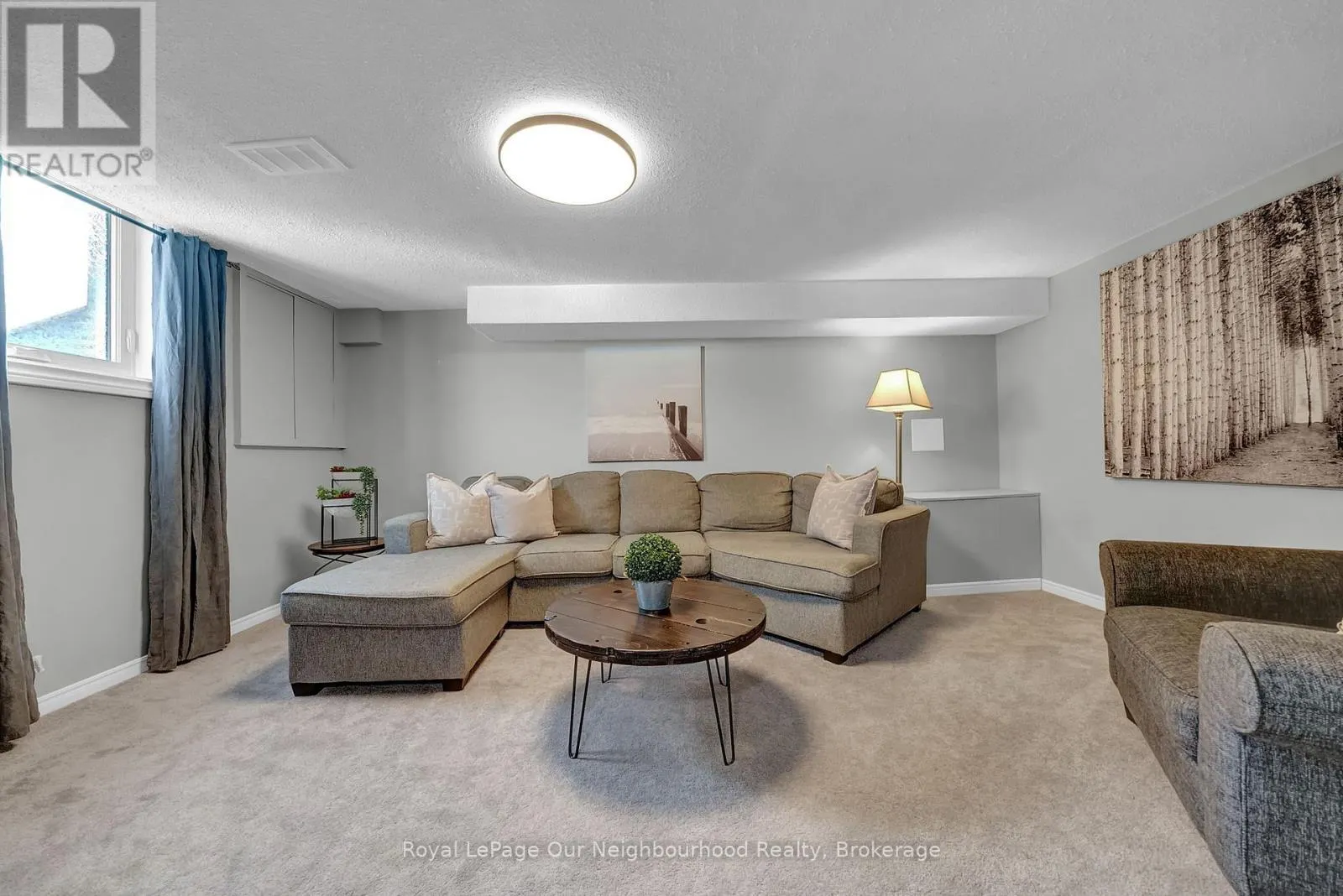 1307 FENELON CRESCENT