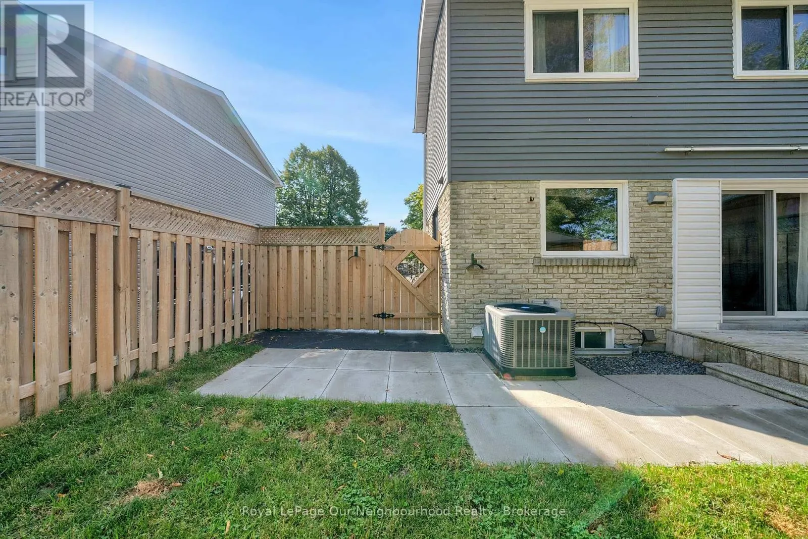 1307 FENELON CRESCENT
