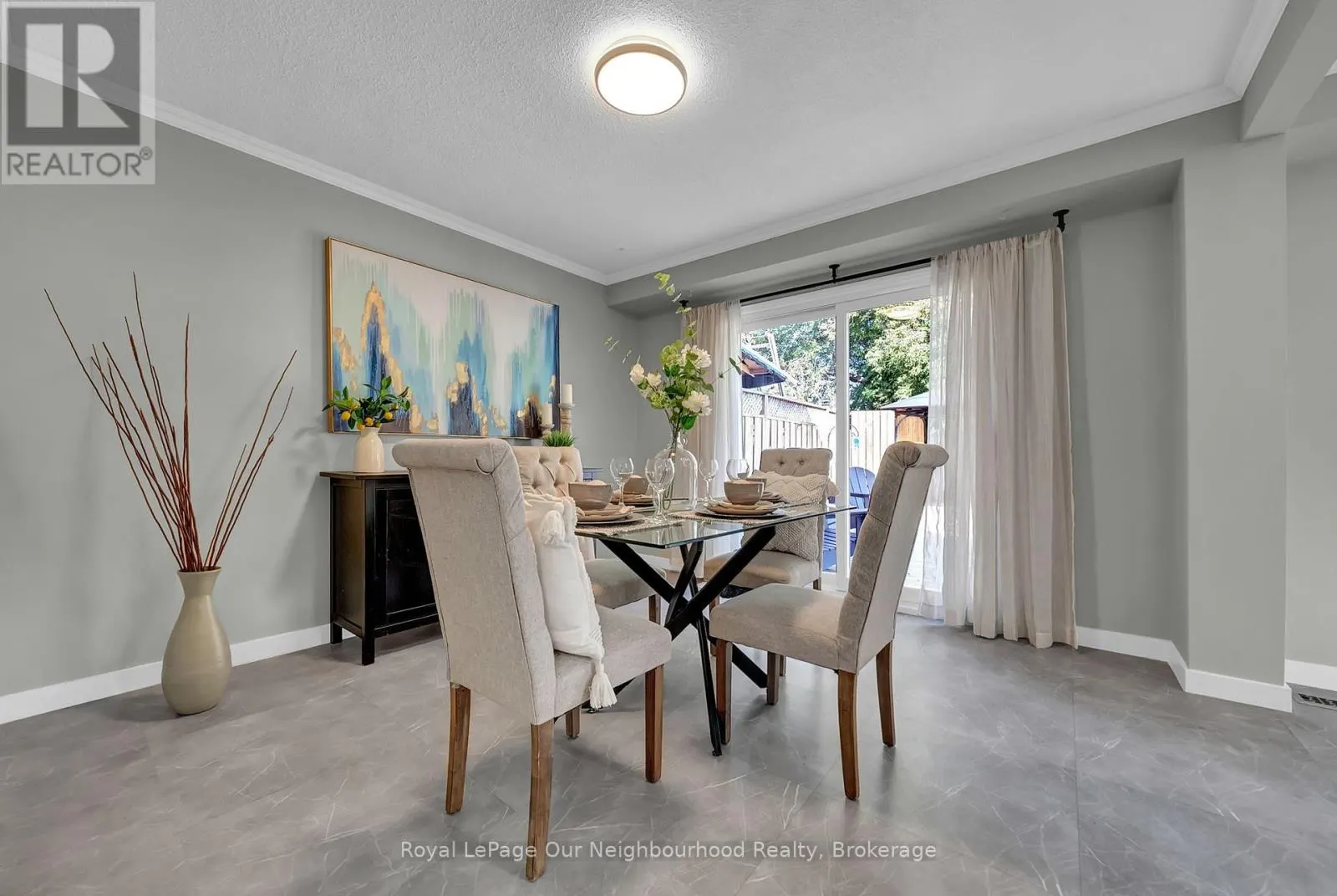 1307 FENELON CRESCENT