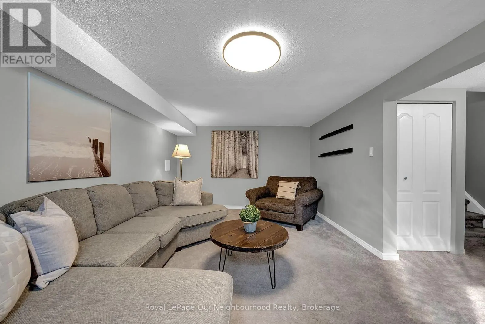 1307 FENELON CRESCENT