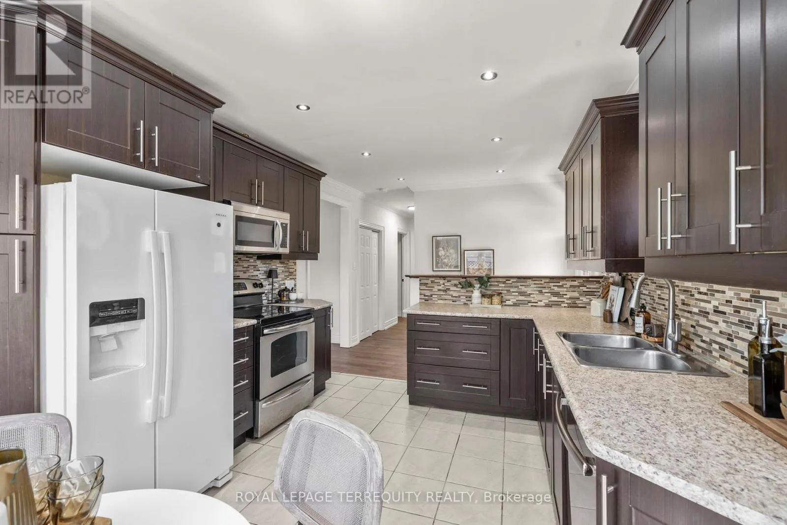 144 THICKSON ROAD N