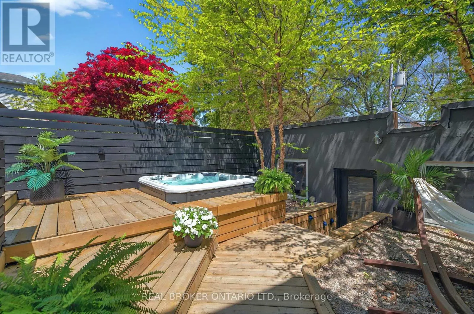 143 PARKMOUNT ROAD