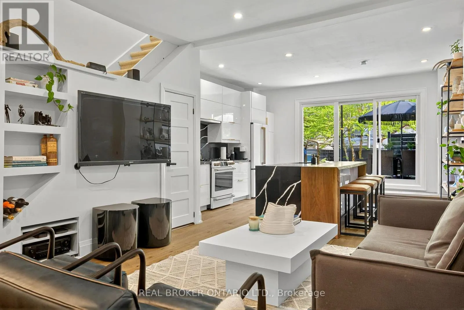 143 PARKMOUNT ROAD