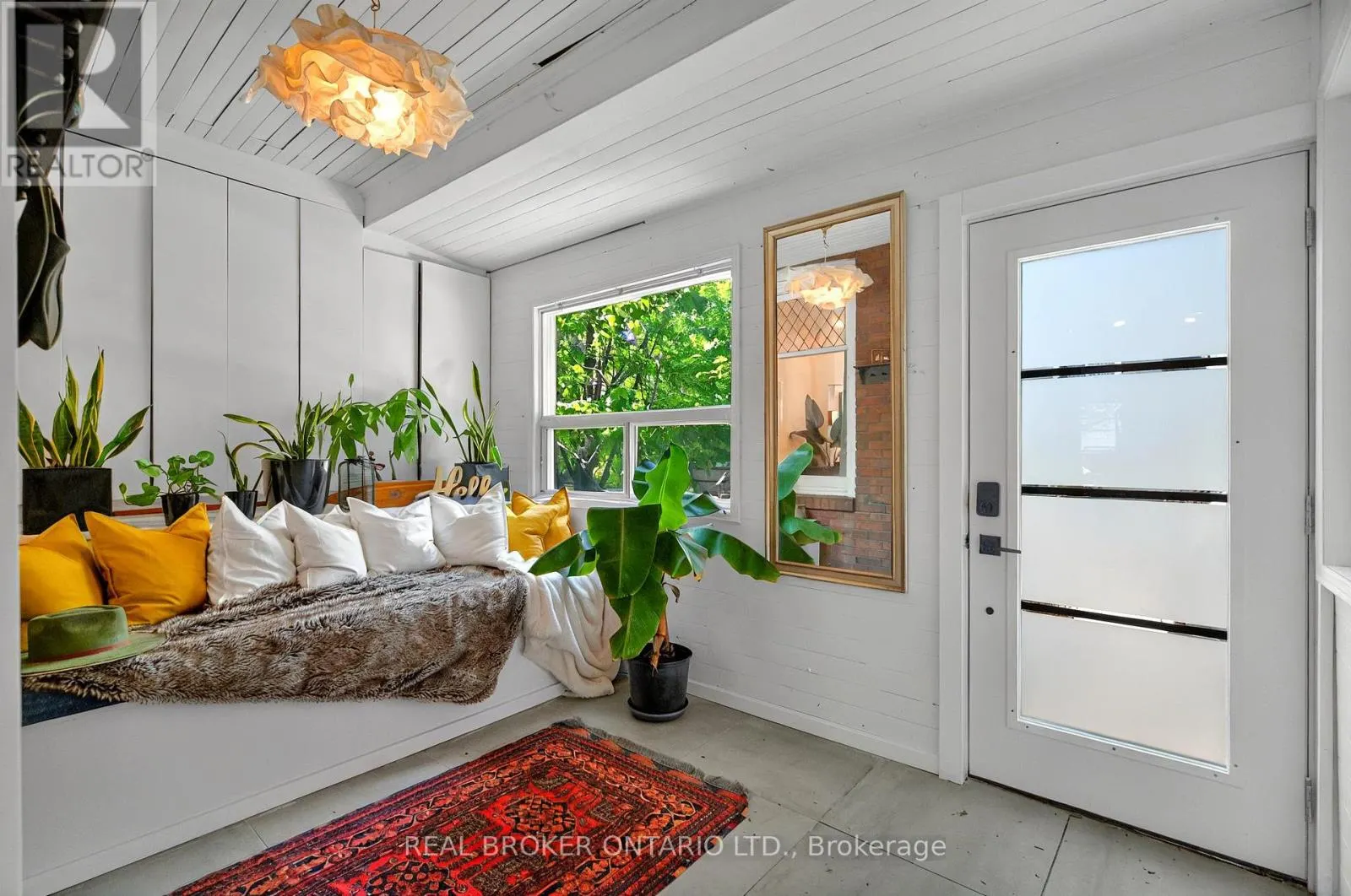 143 PARKMOUNT ROAD
