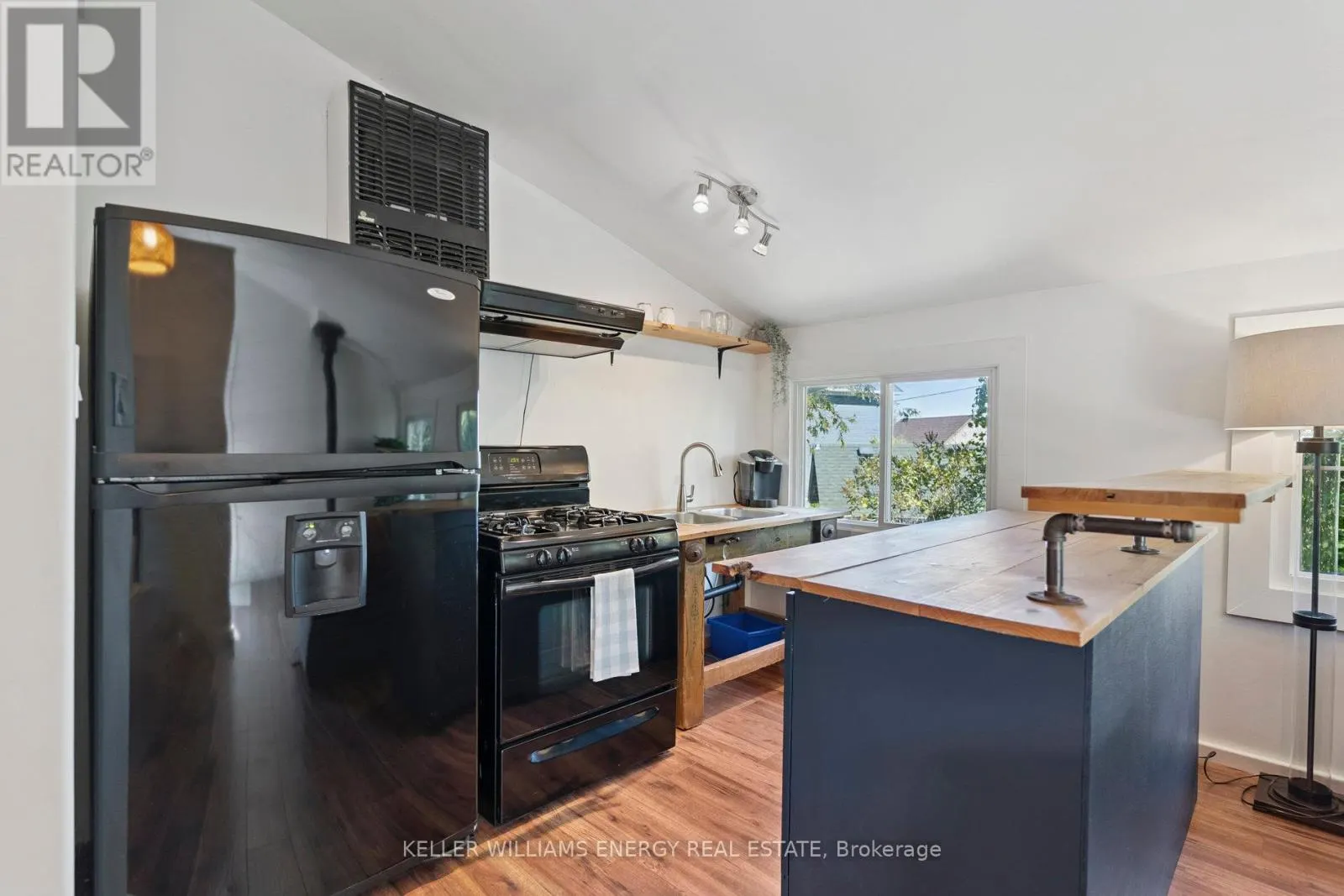 141 CEDAR CREST BEACH ROAD