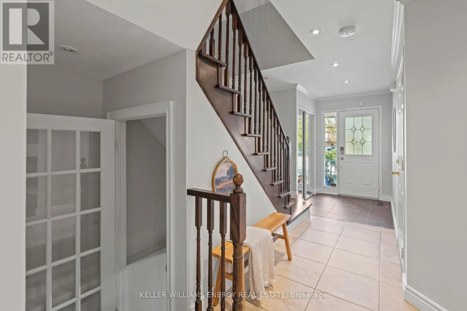 19 SAWMILL COURT