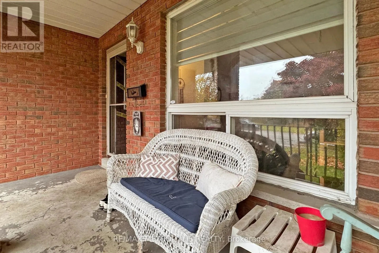 709 KEATES AVENUE