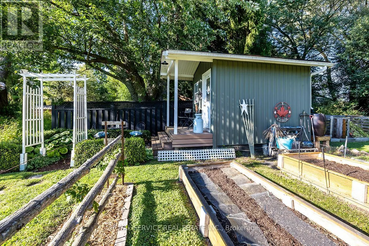 5781 OCHONSKI ROAD