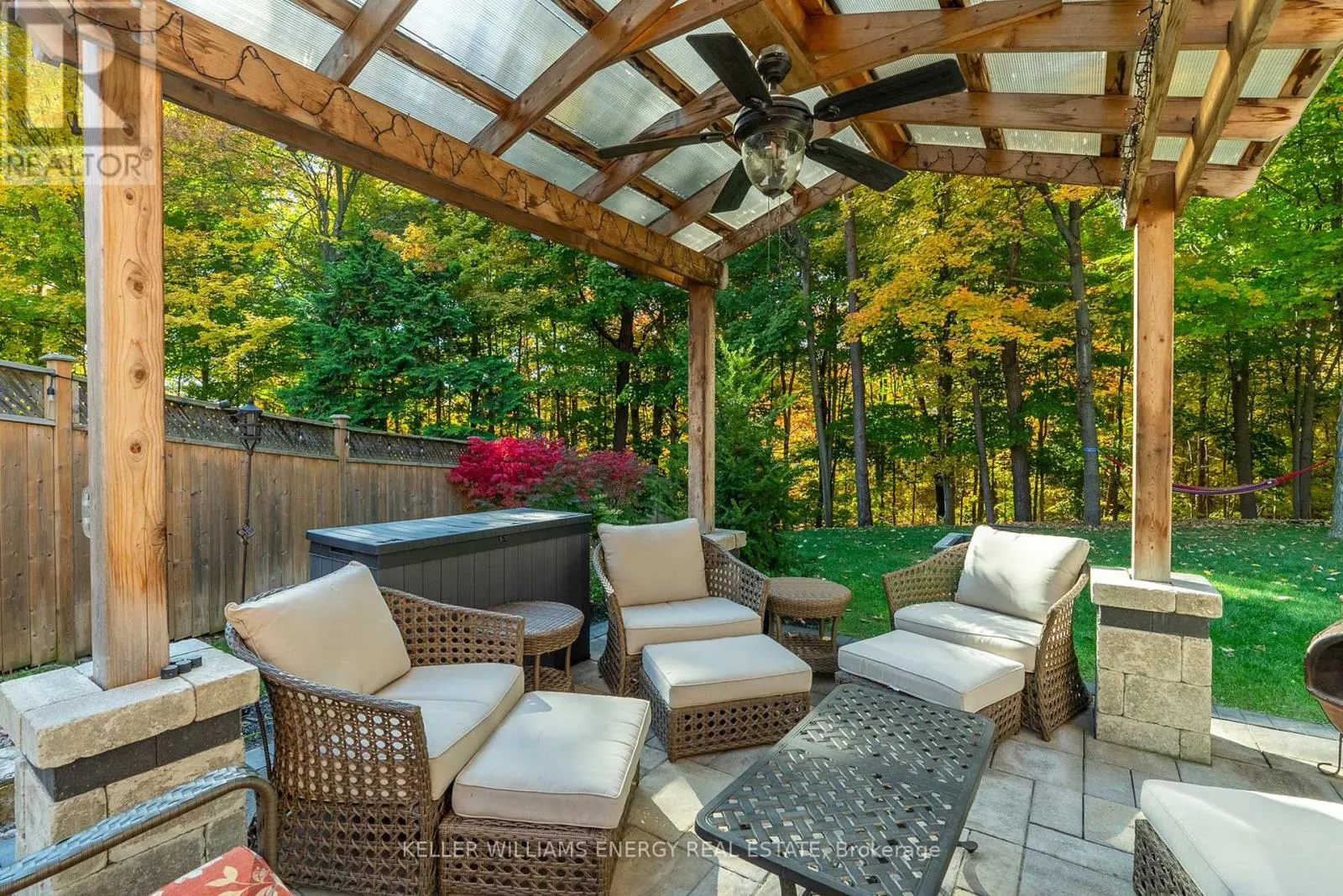 807 REGAL CRESCENT