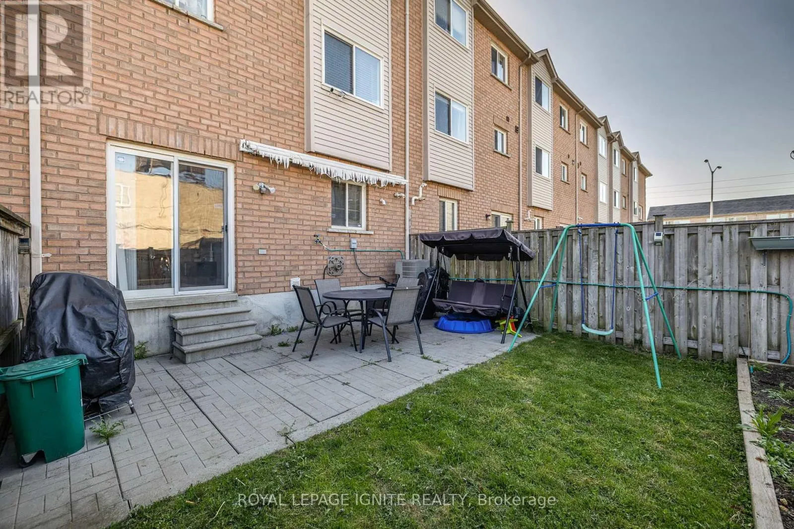 12 ELI SHACKLETON COURT