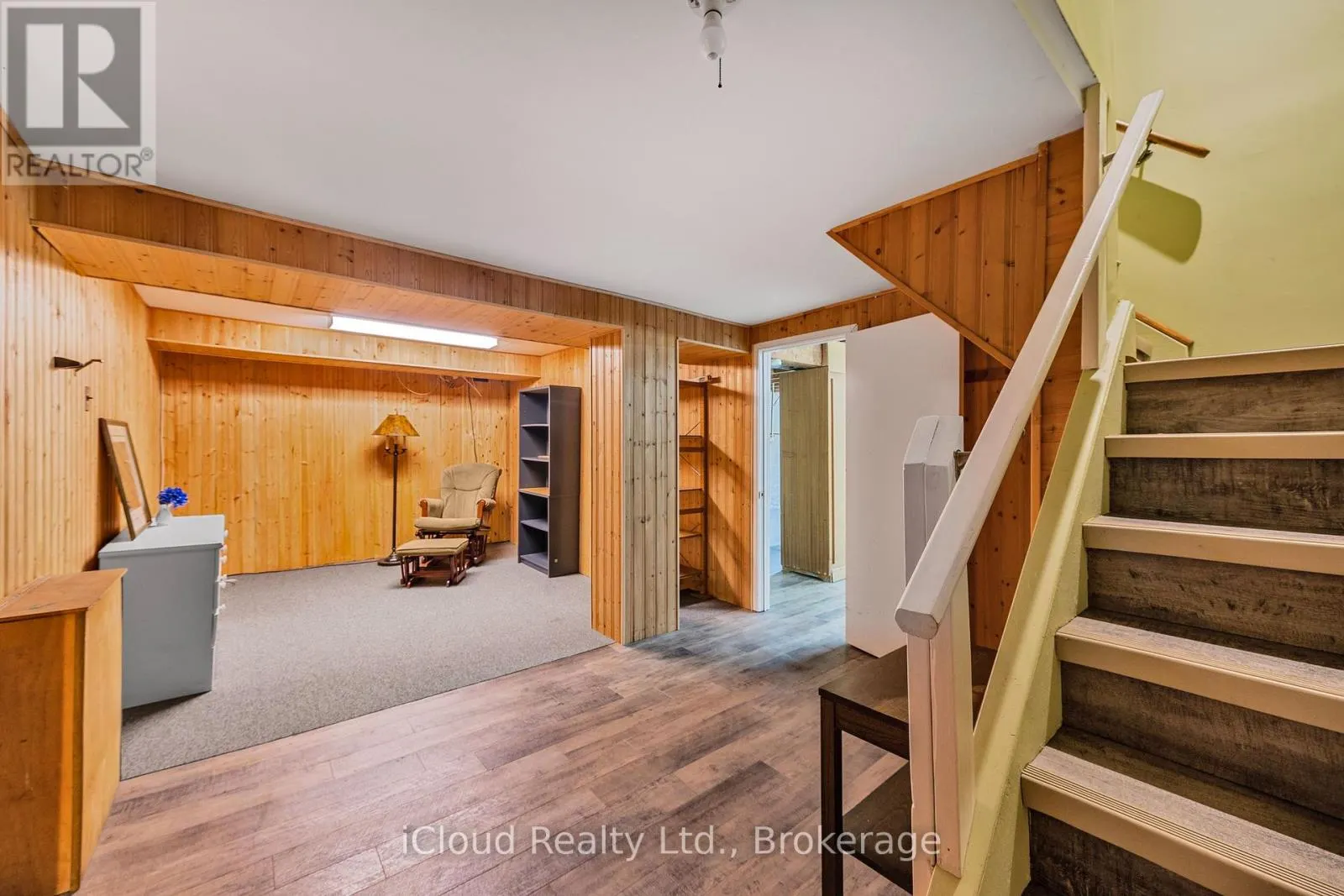 192 BEECHGROVE DRIVE