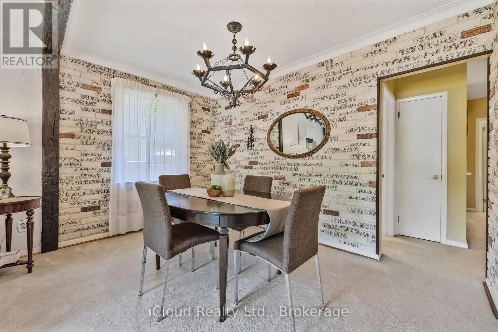 192 BEECHGROVE DRIVE