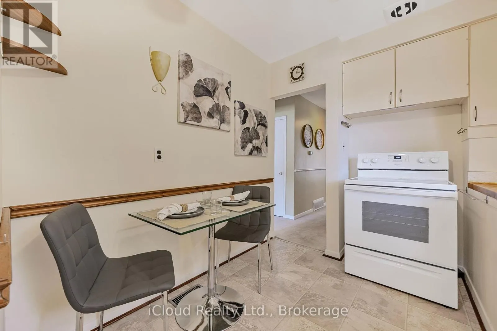 192 BEECHGROVE DRIVE