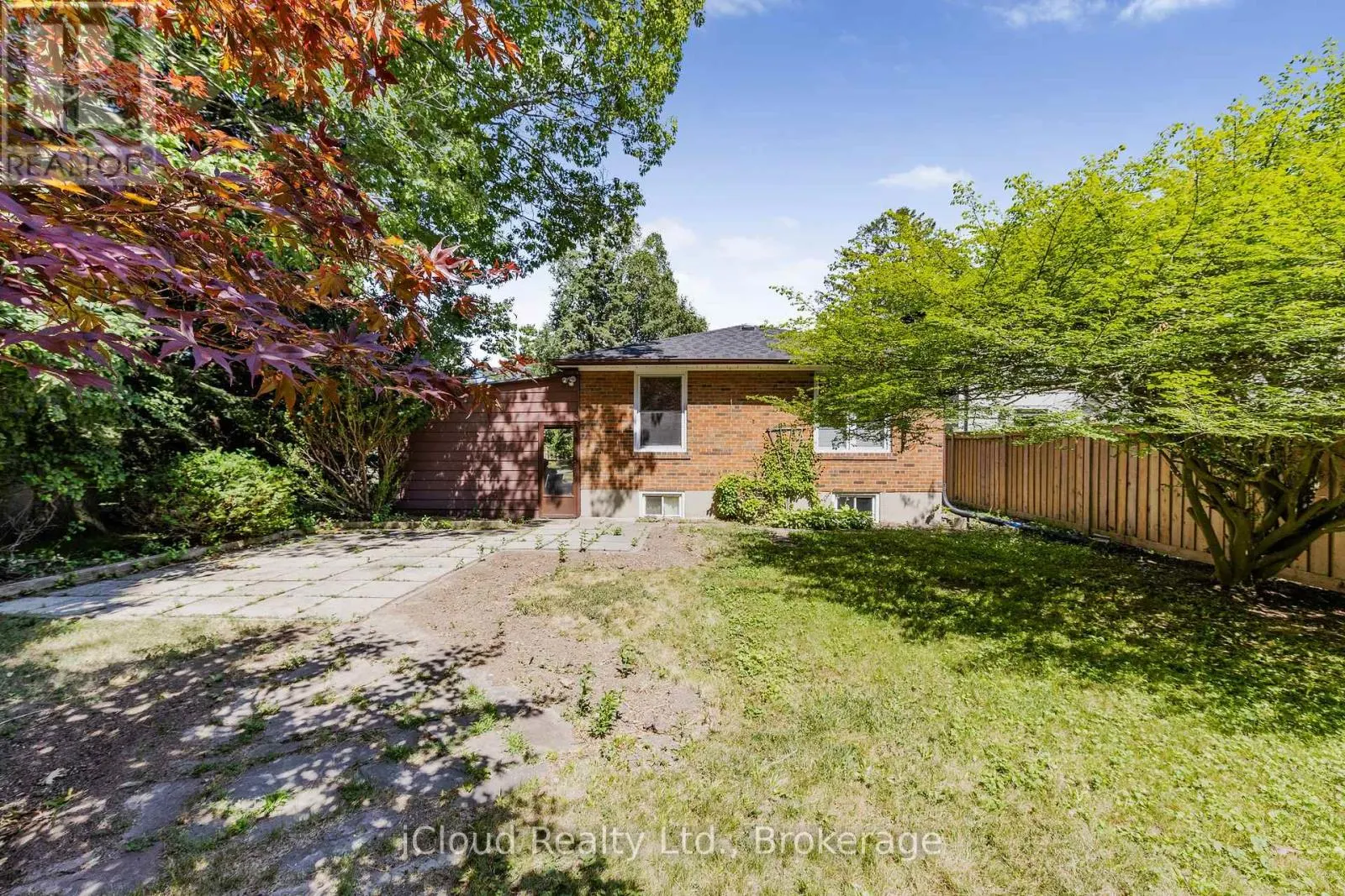 192 BEECHGROVE DRIVE