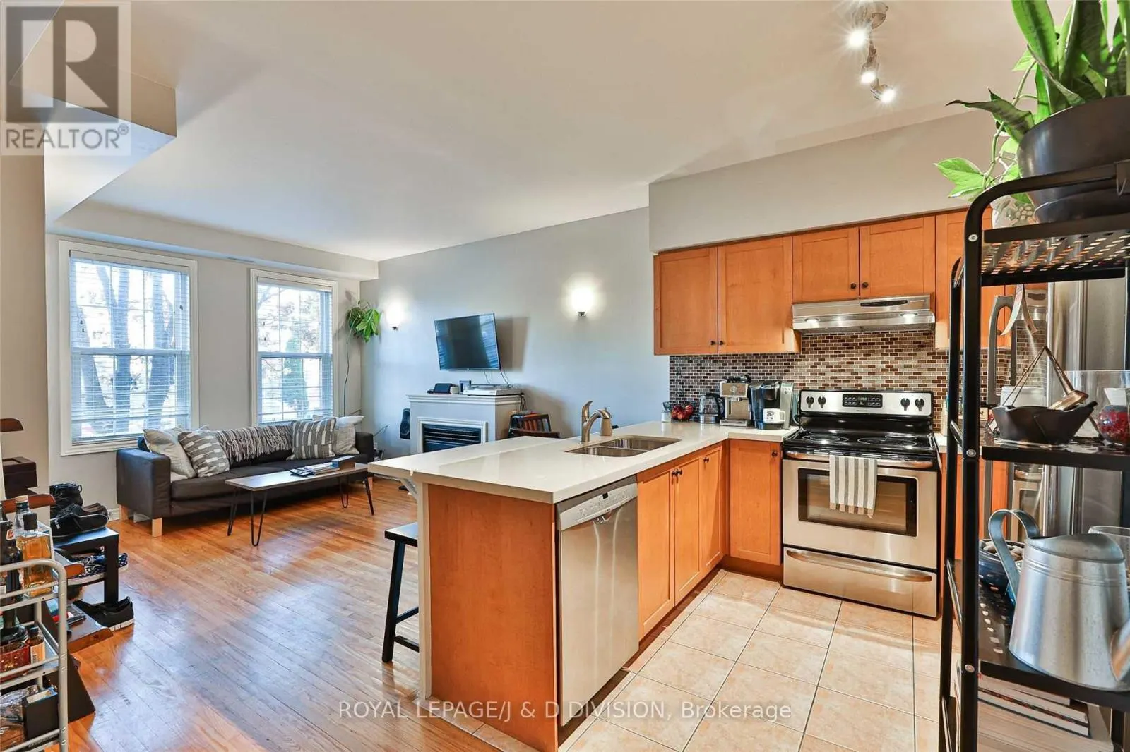 78B COXWELL AVENUE