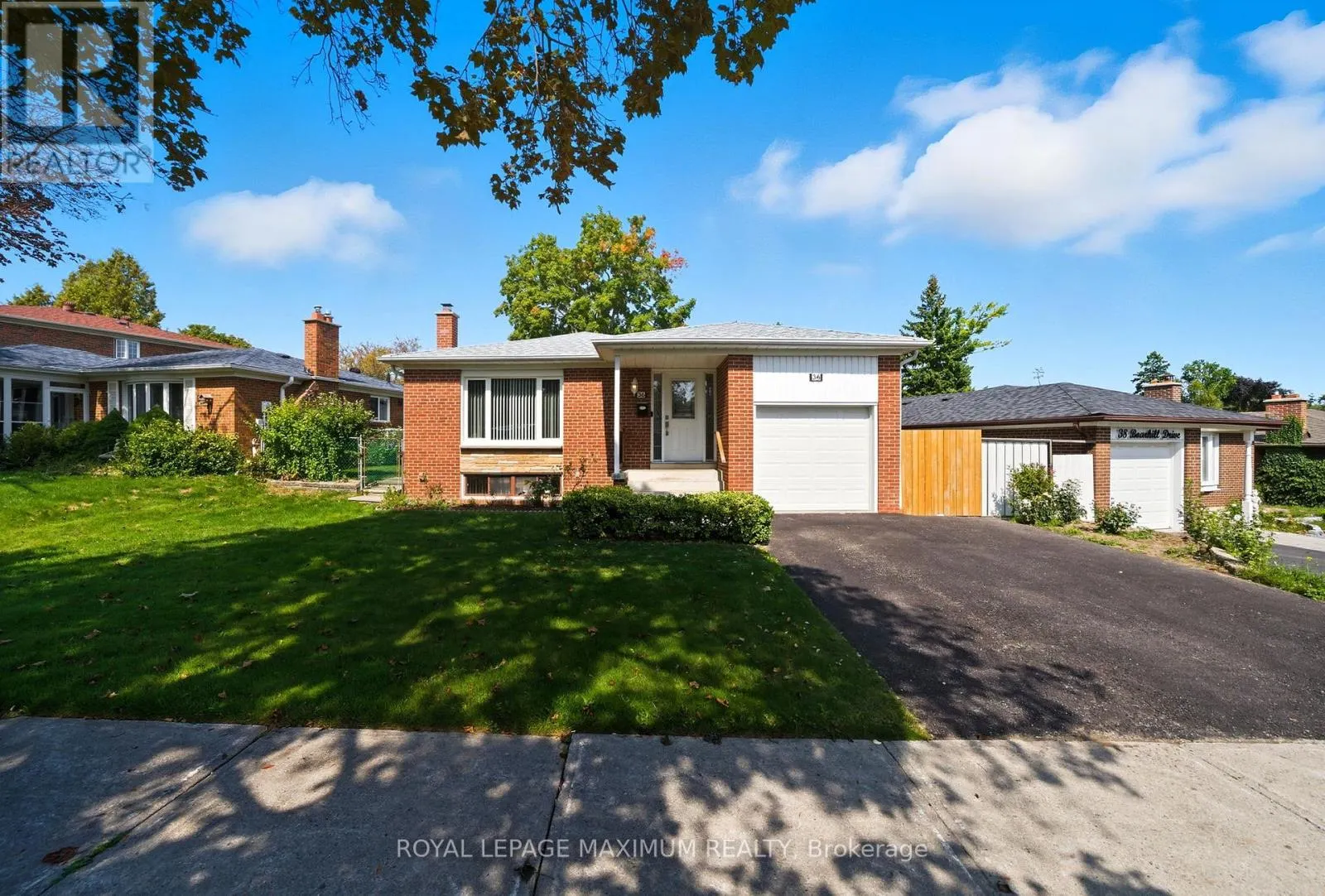 36 BOARHILL DRIVE