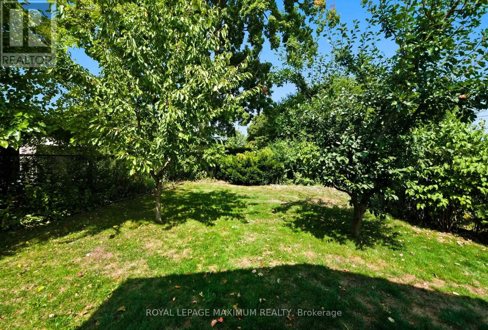 36 BOARHILL DRIVE