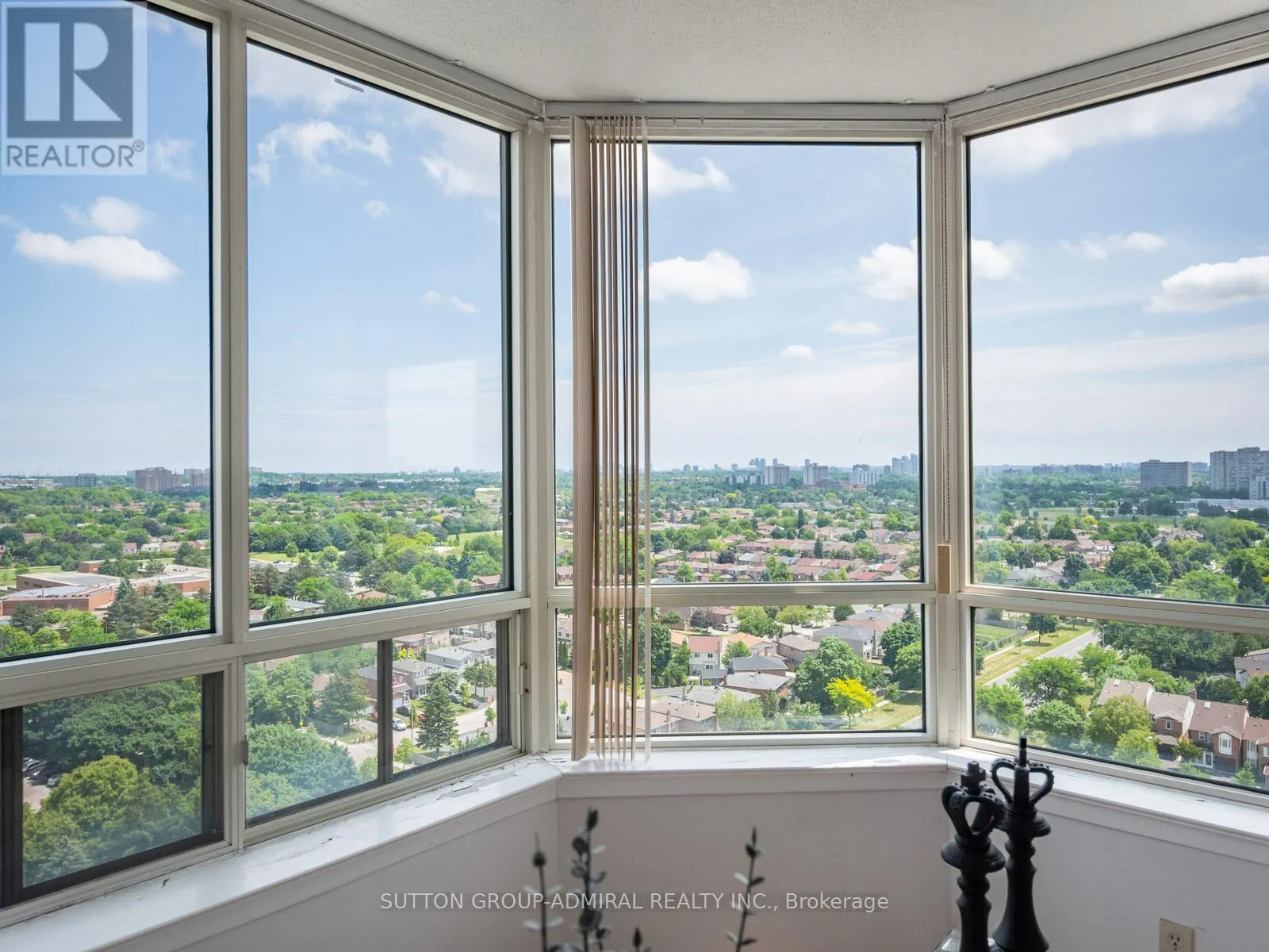 1904 - 175 BAMBURGH CIRCLE