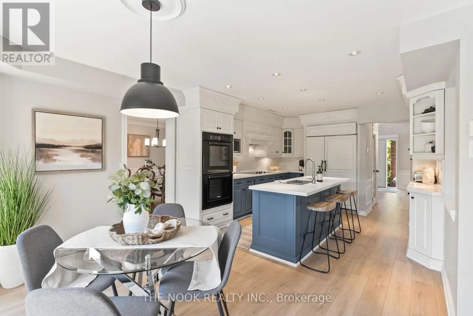 3 RAMSDEN COURT