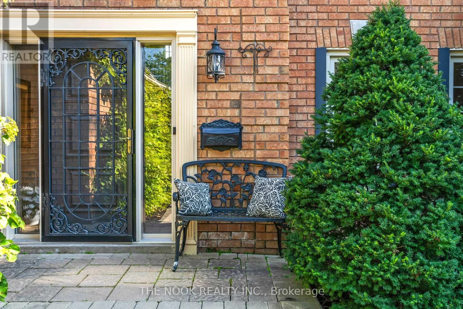 3 RAMSDEN COURT