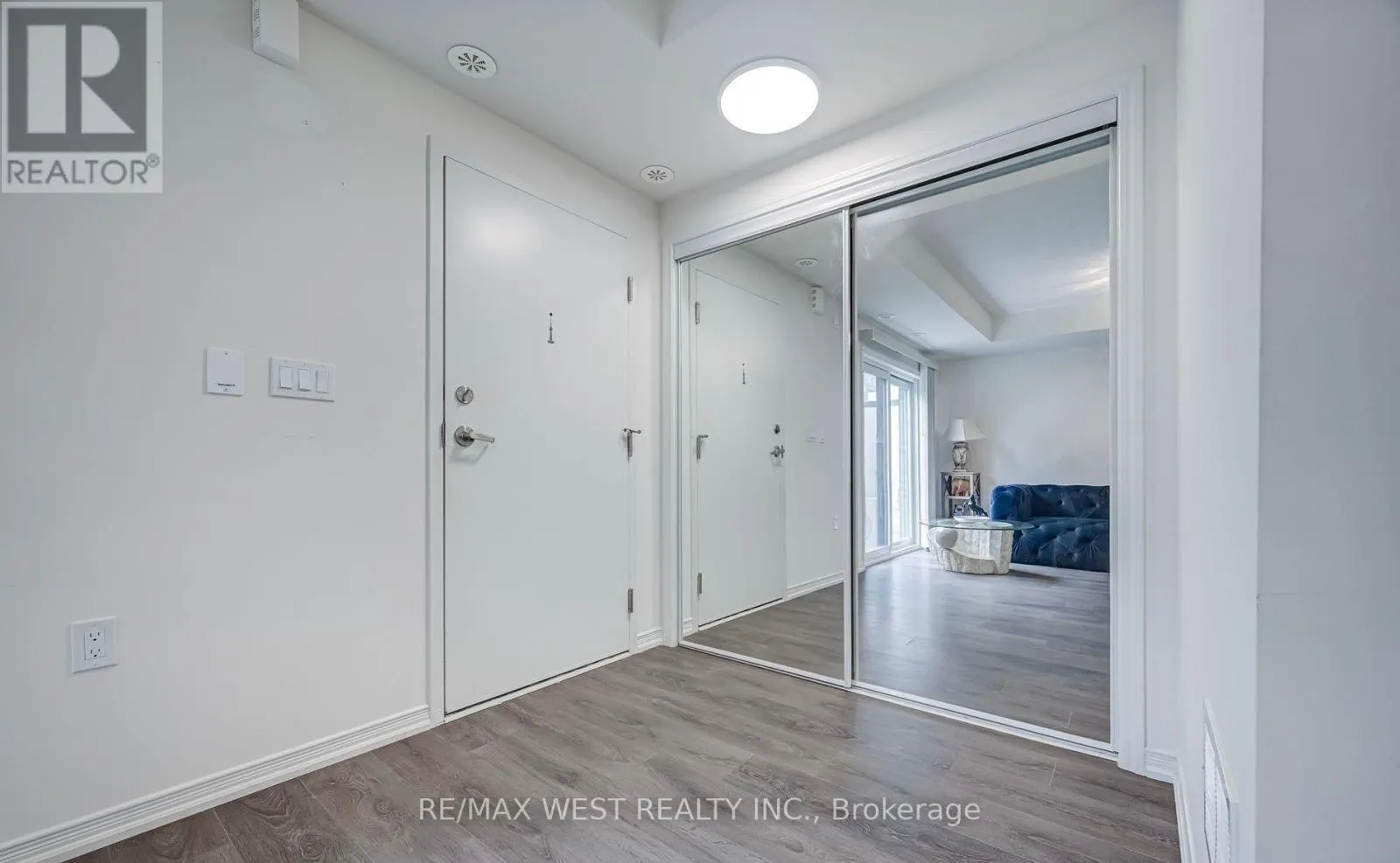118 - 510 KINGBIRD GROVE