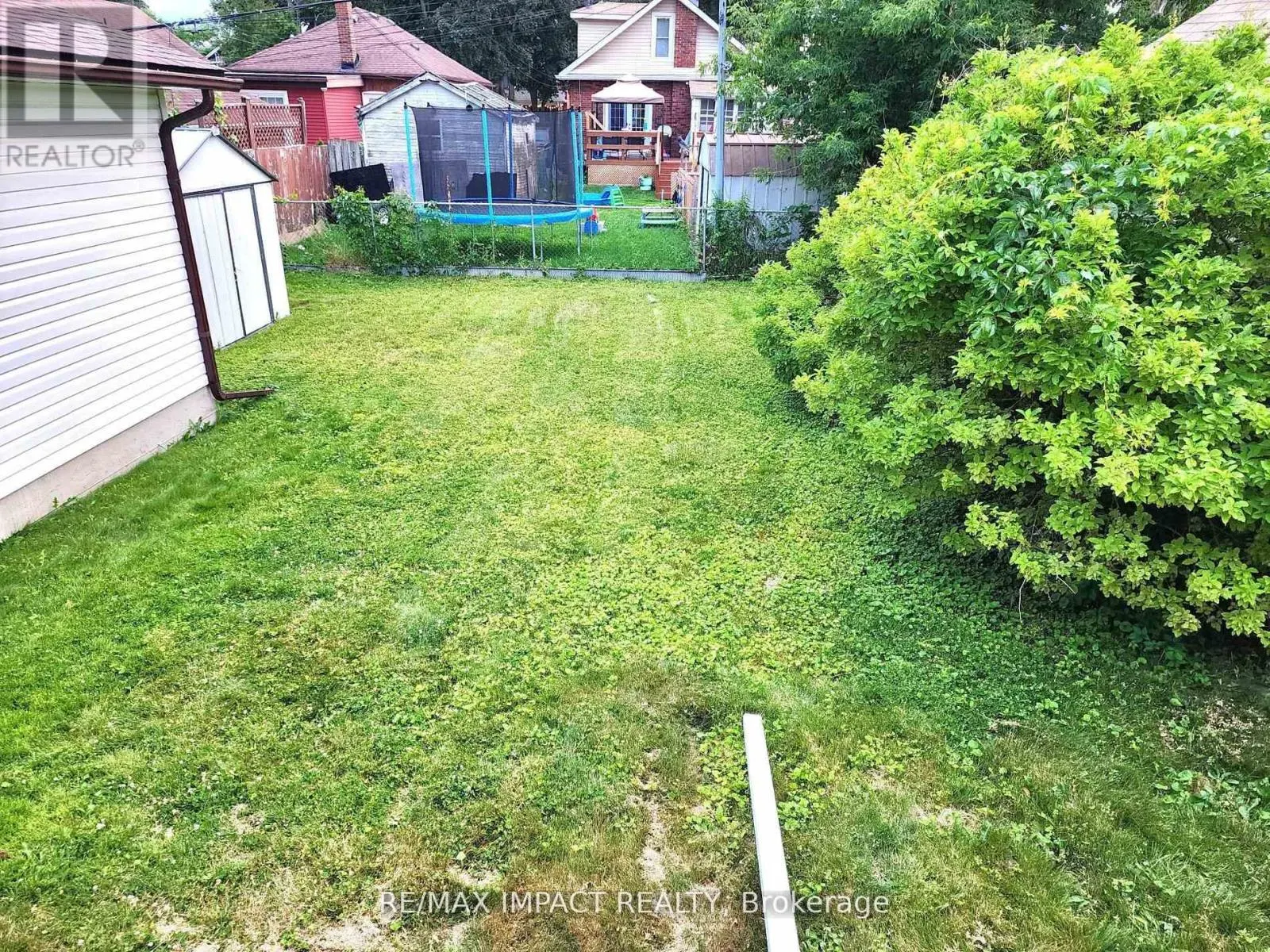 636 CHRISTIE AVENUE