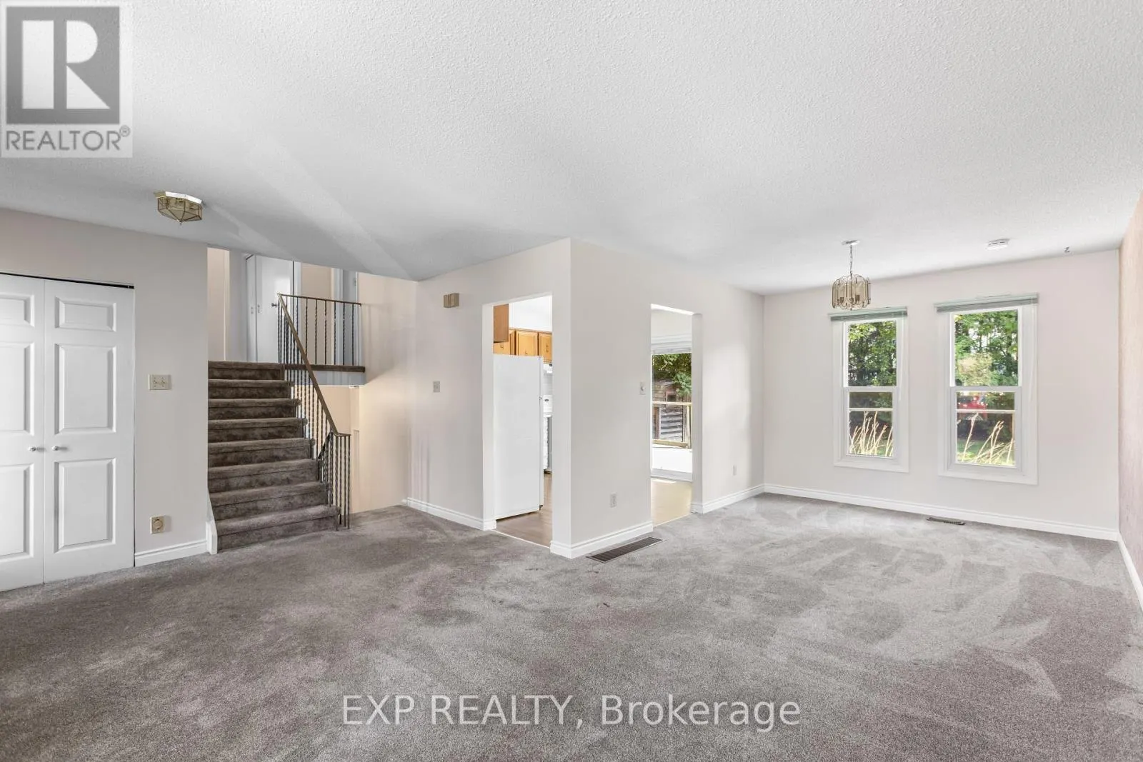 70 PILKINGTON CRESCENT