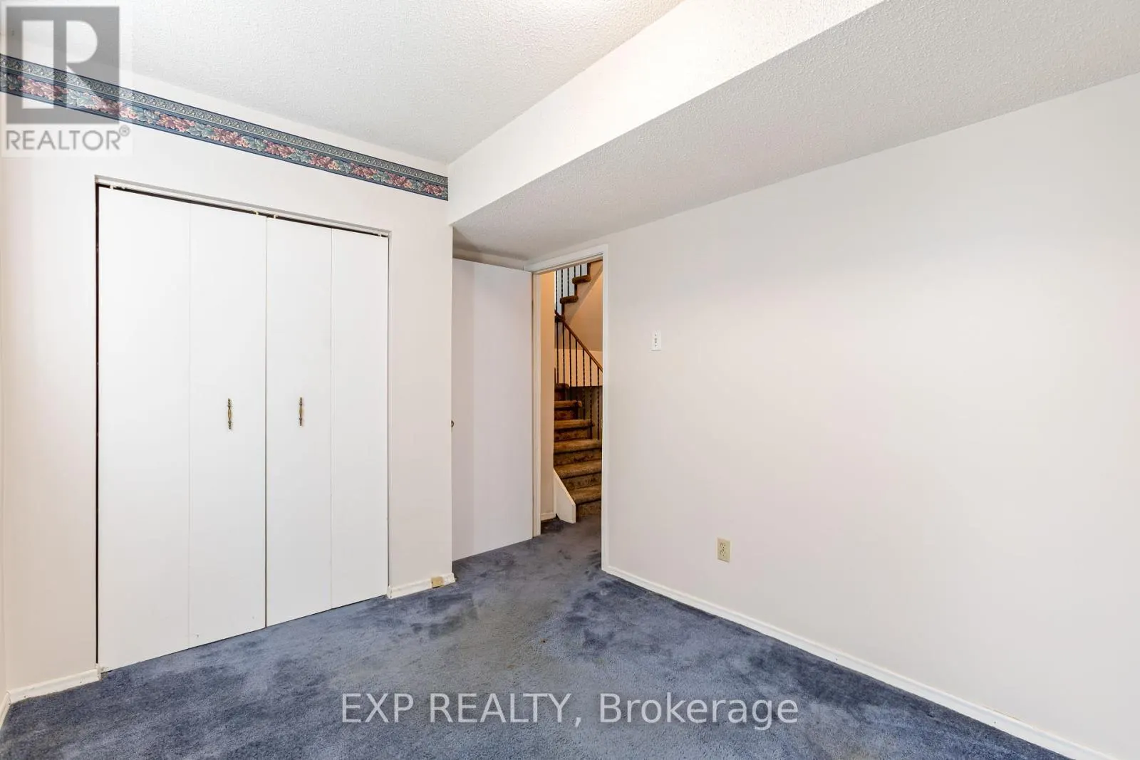 70 PILKINGTON CRESCENT