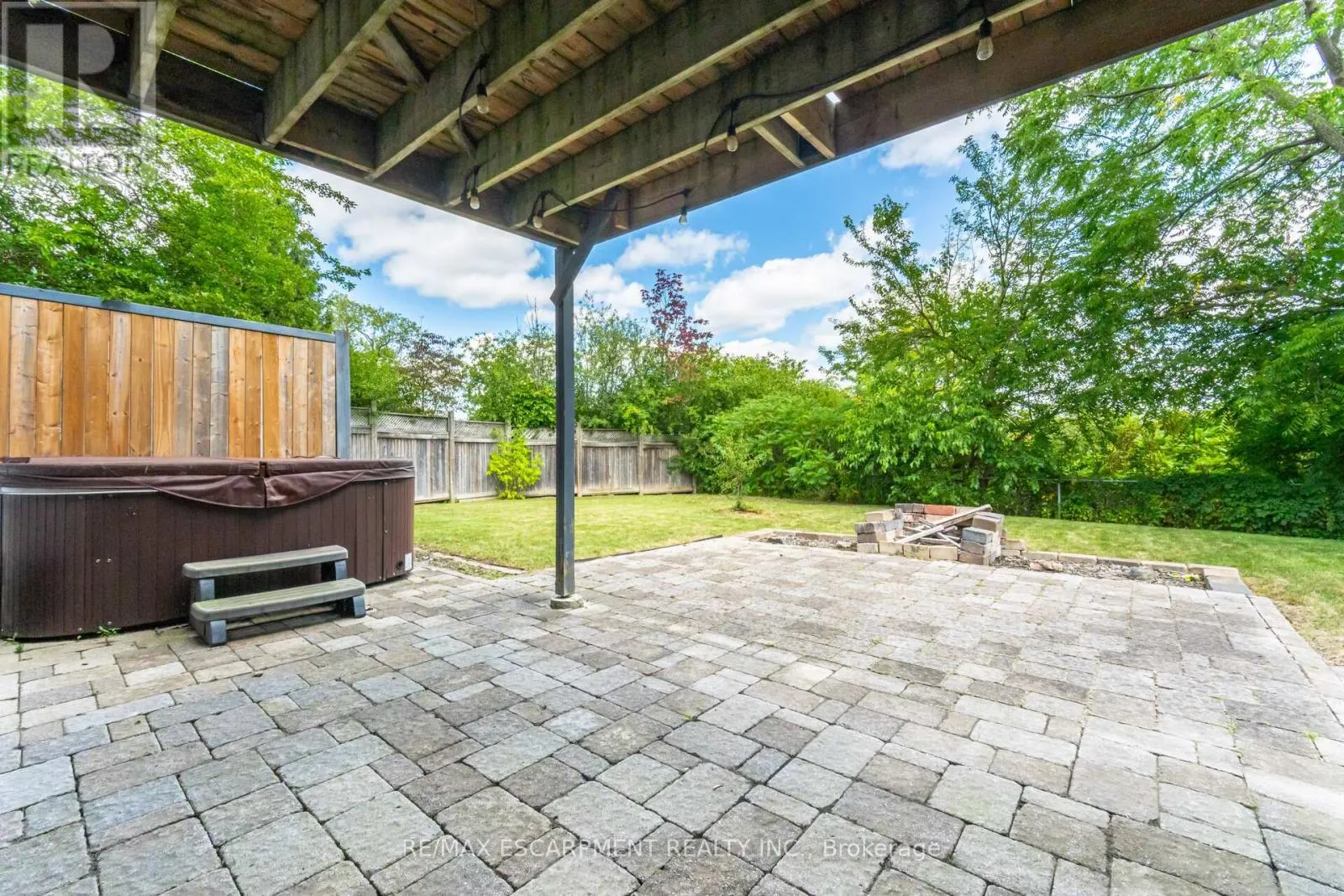 362 PRINCE OF WALES DRIVE