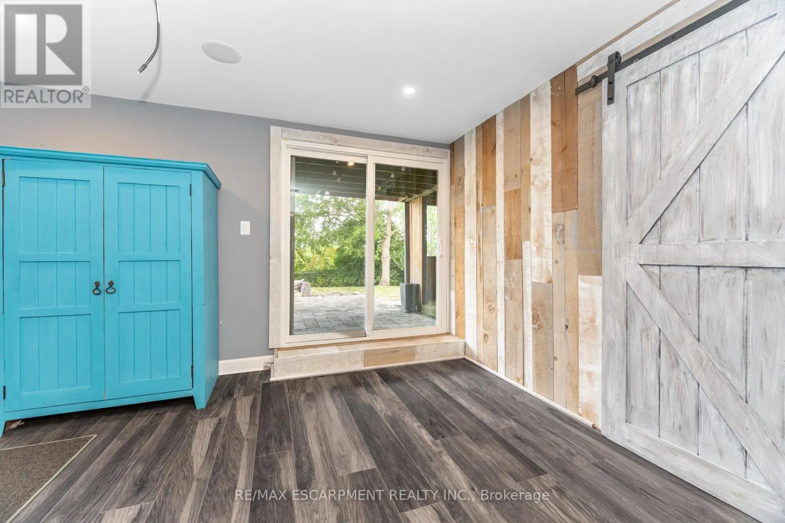 362 PRINCE OF WALES DRIVE