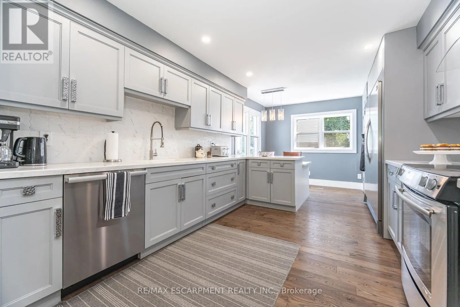 362 PRINCE OF WALES DRIVE