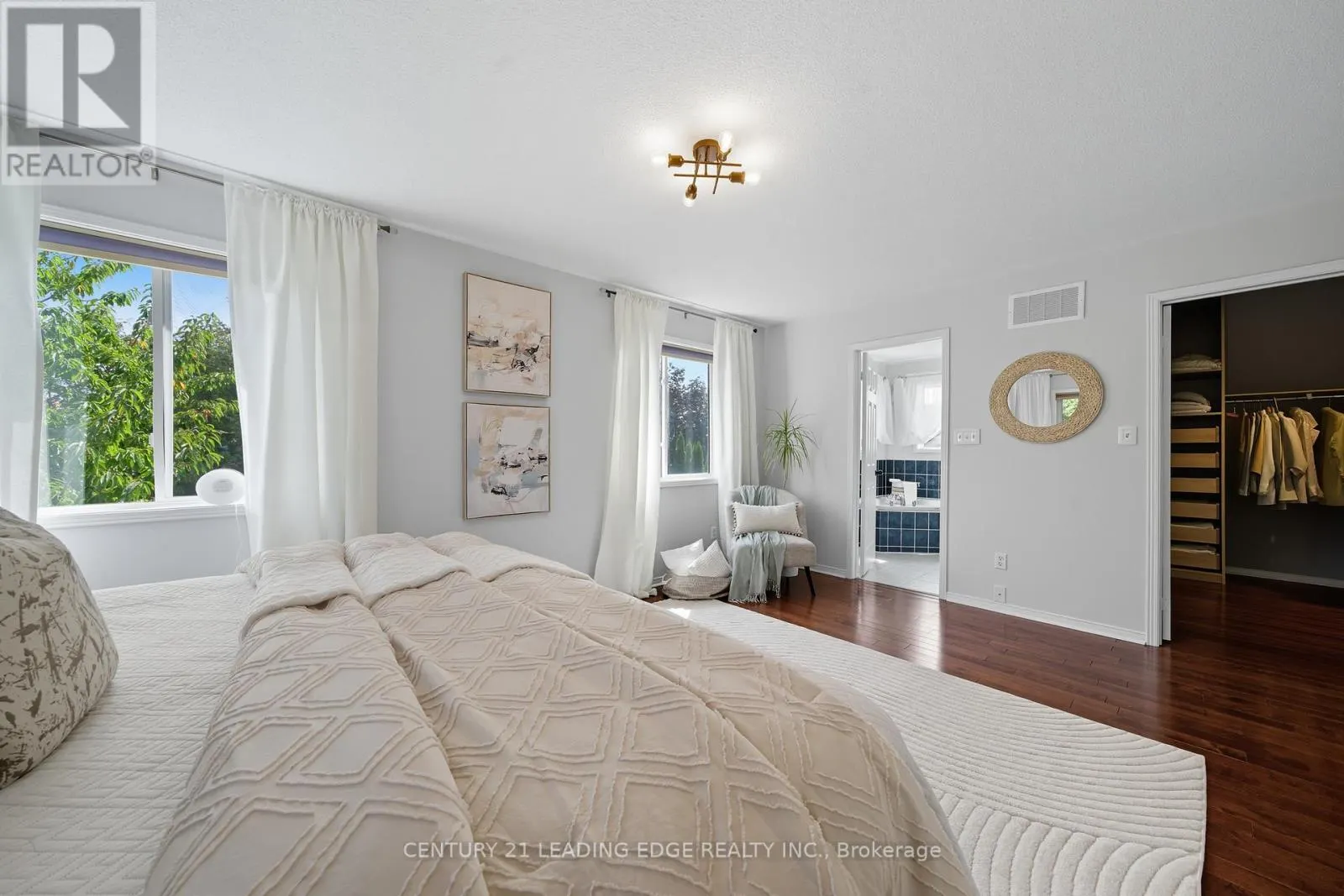 61 SCADDING AVENUE