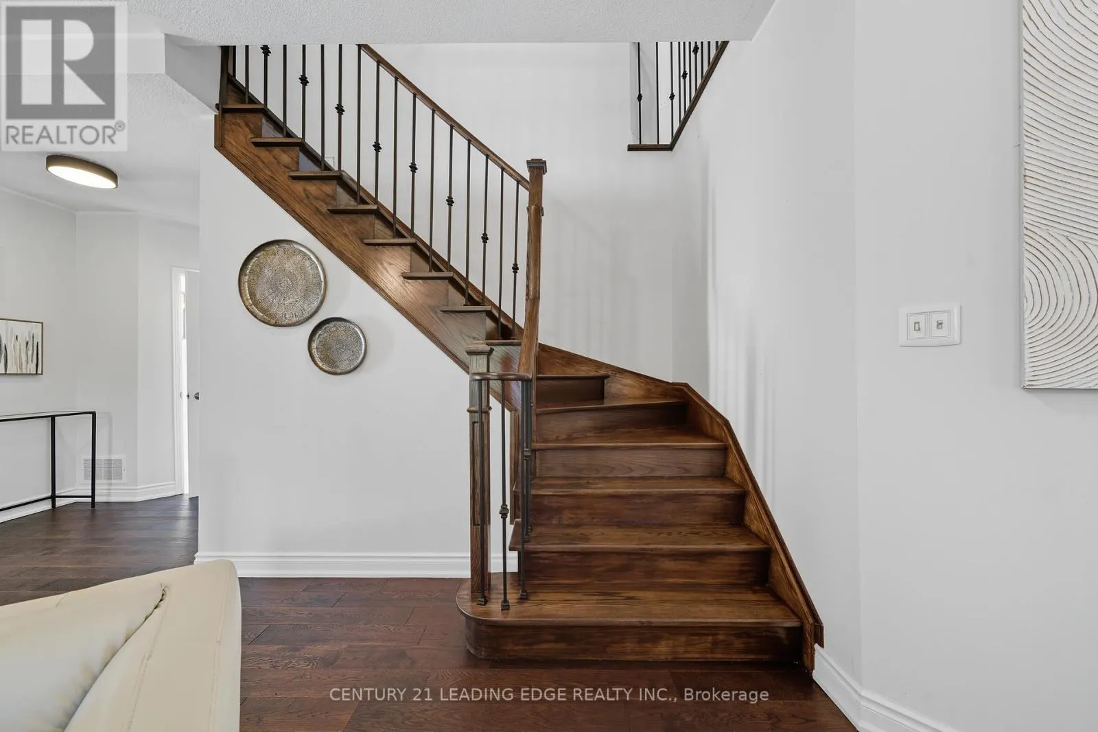 61 SCADDING AVENUE