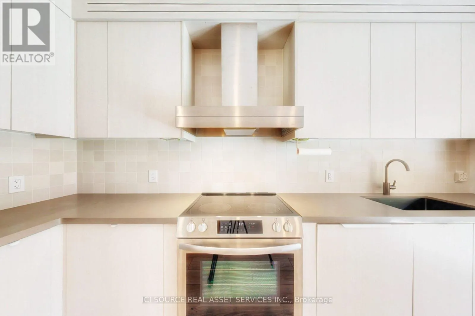 SUITE #1 - 22 BOULTON AVENUE