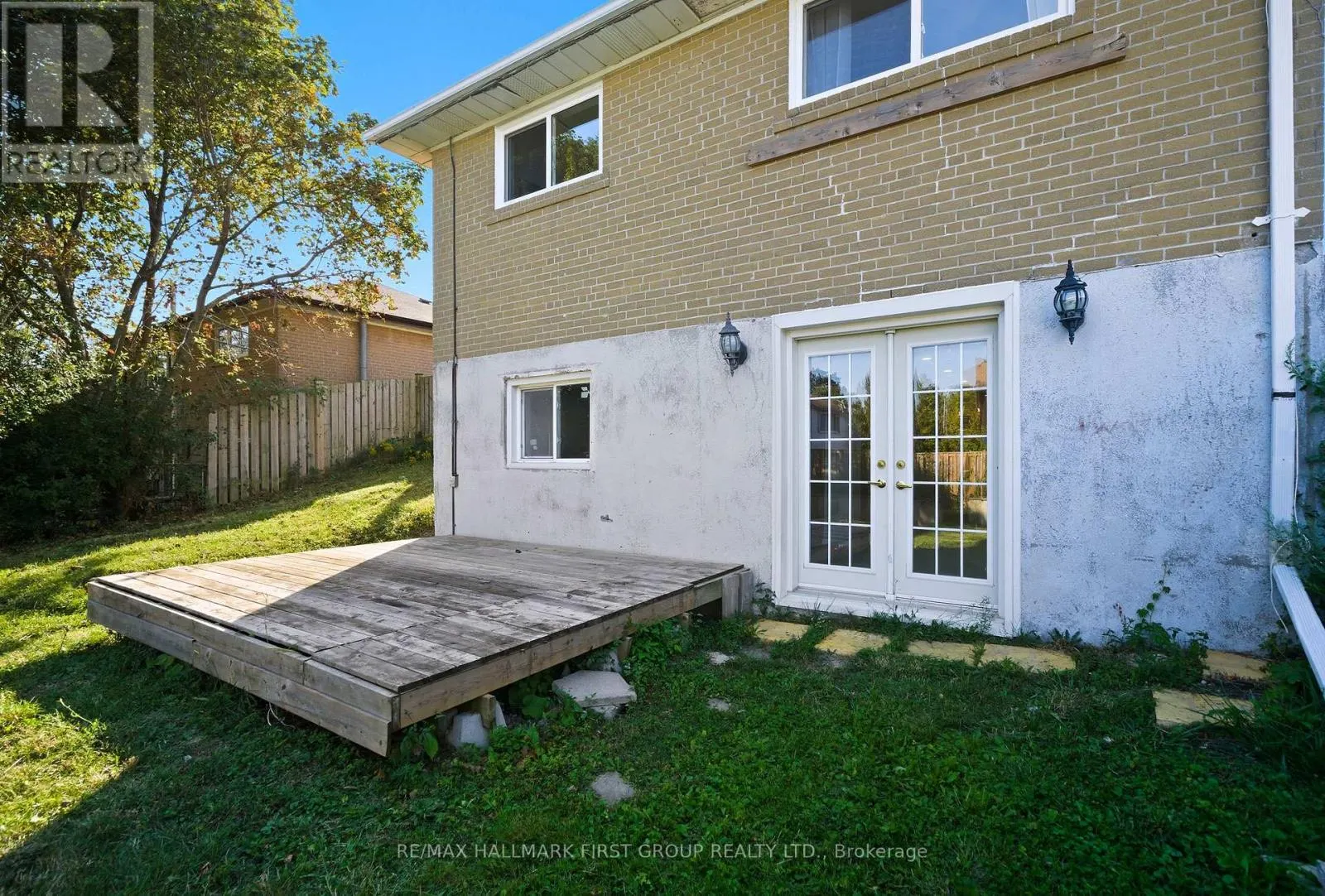 1425 EVANGELINE DRIVE