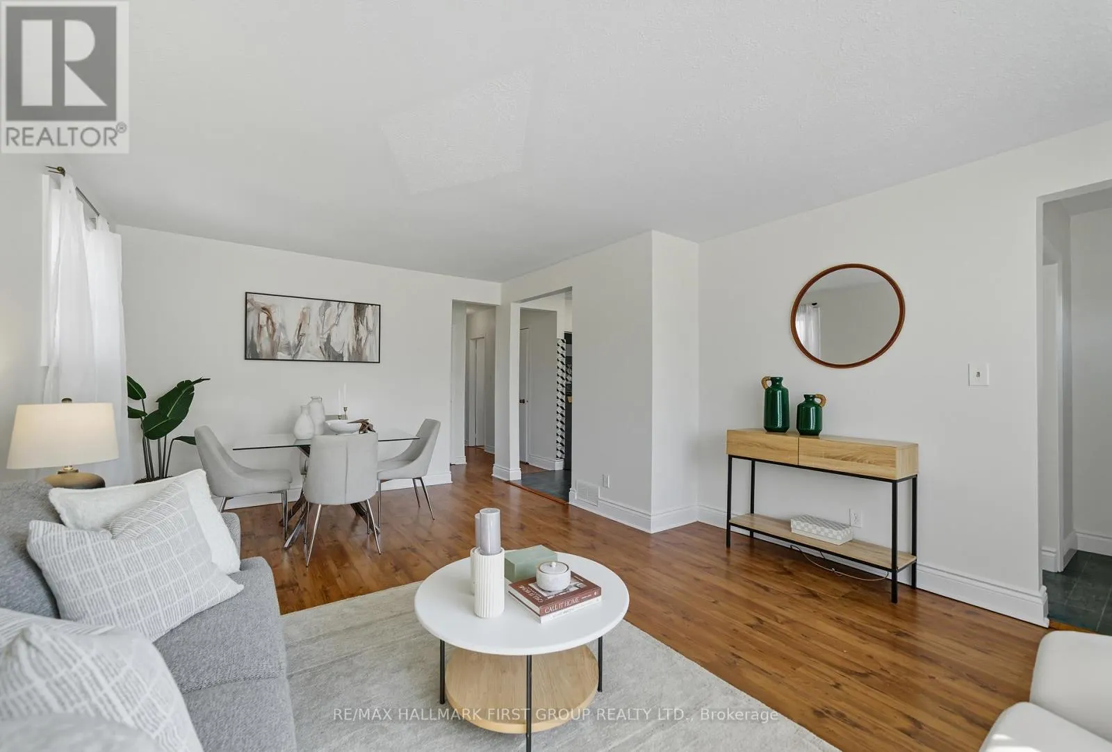 1425 EVANGELINE DRIVE