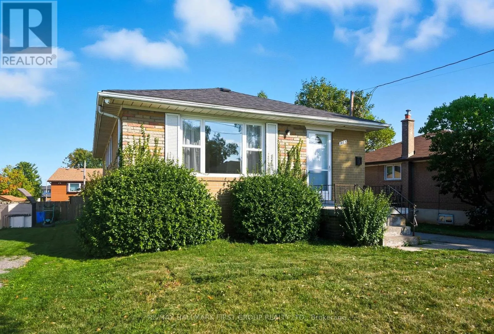 1425 EVANGELINE DRIVE