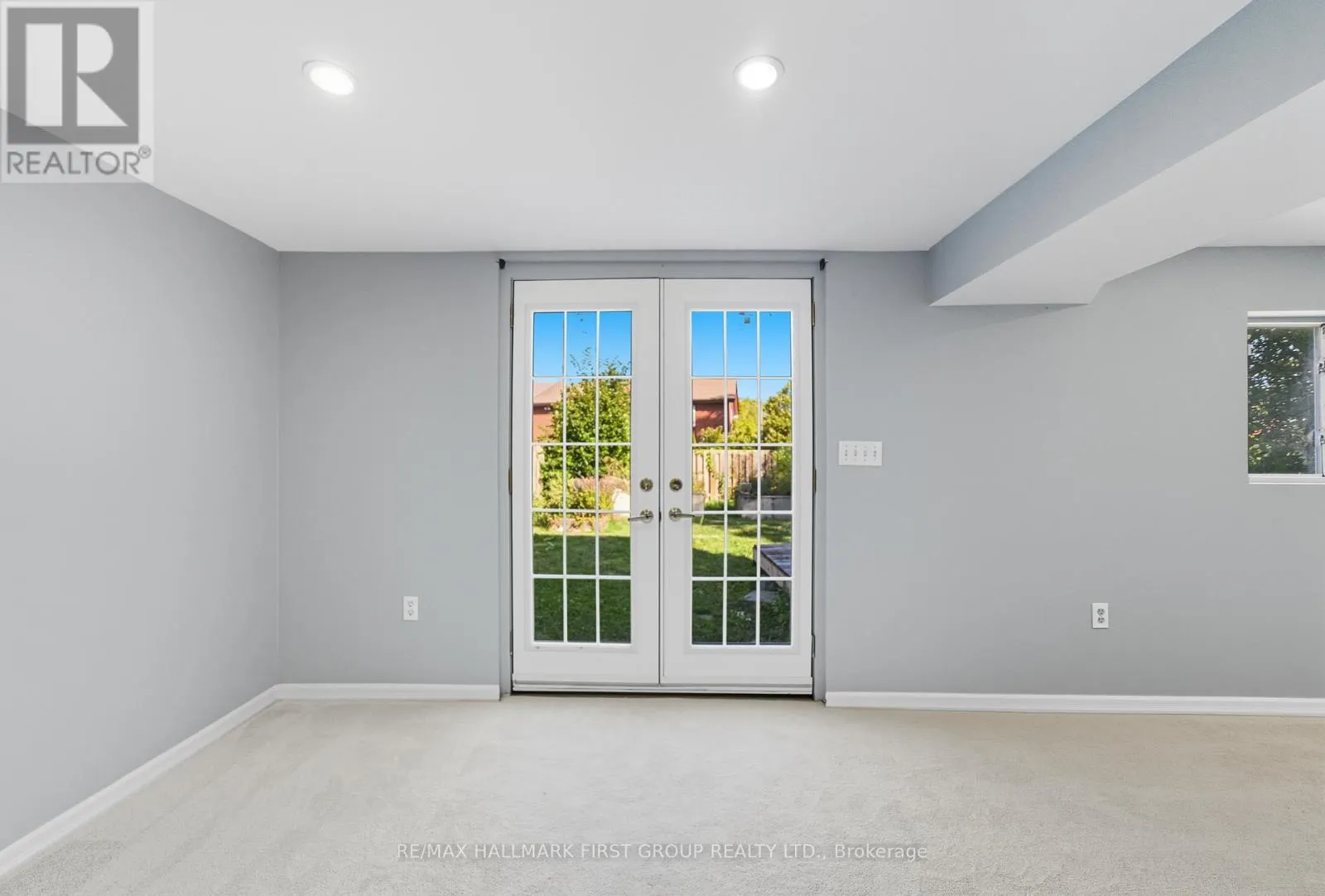 1425 EVANGELINE DRIVE