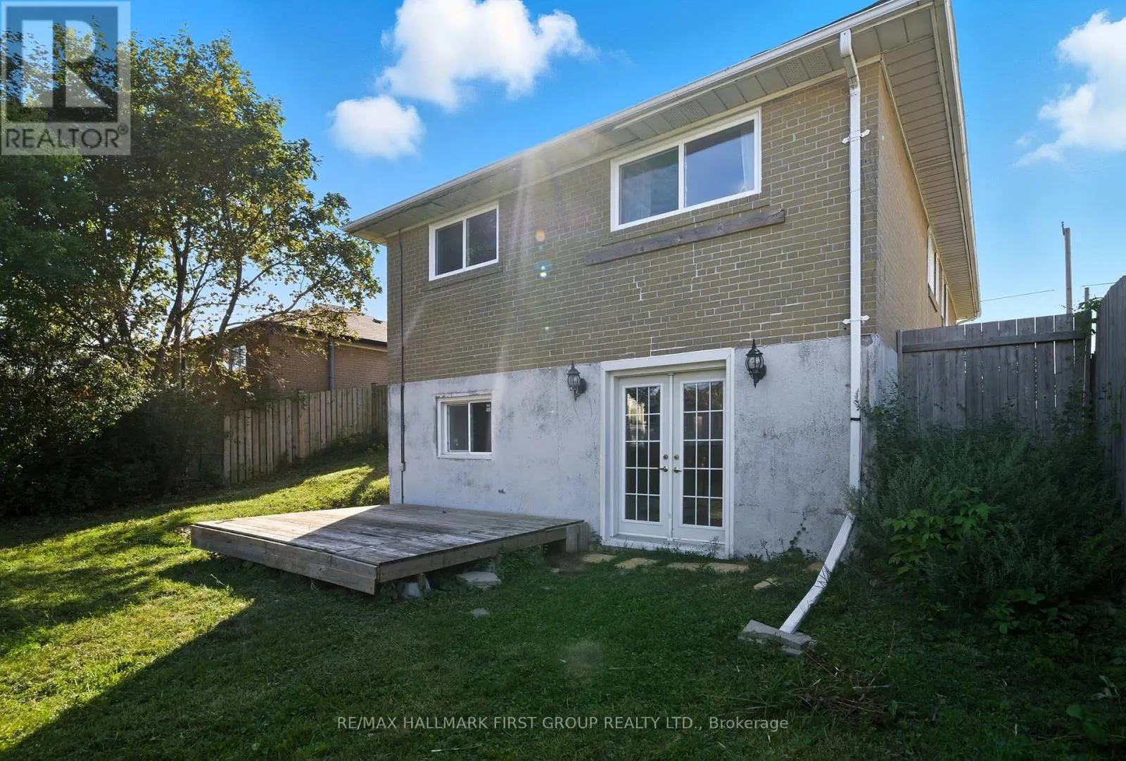 1425 EVANGELINE DRIVE