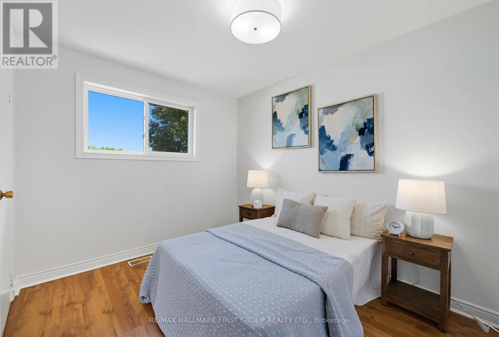 1425 EVANGELINE DRIVE