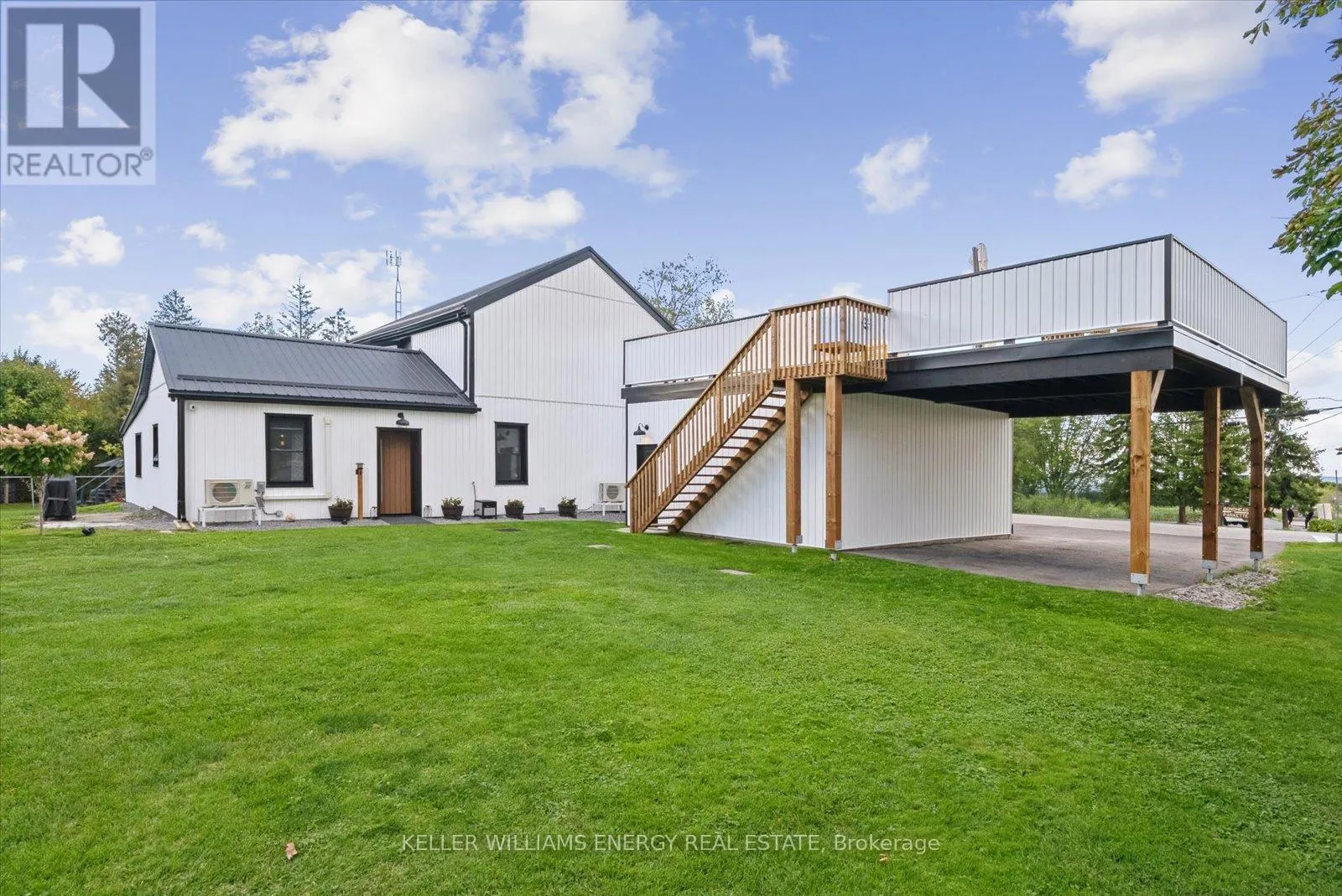 2 BOULTON STREET