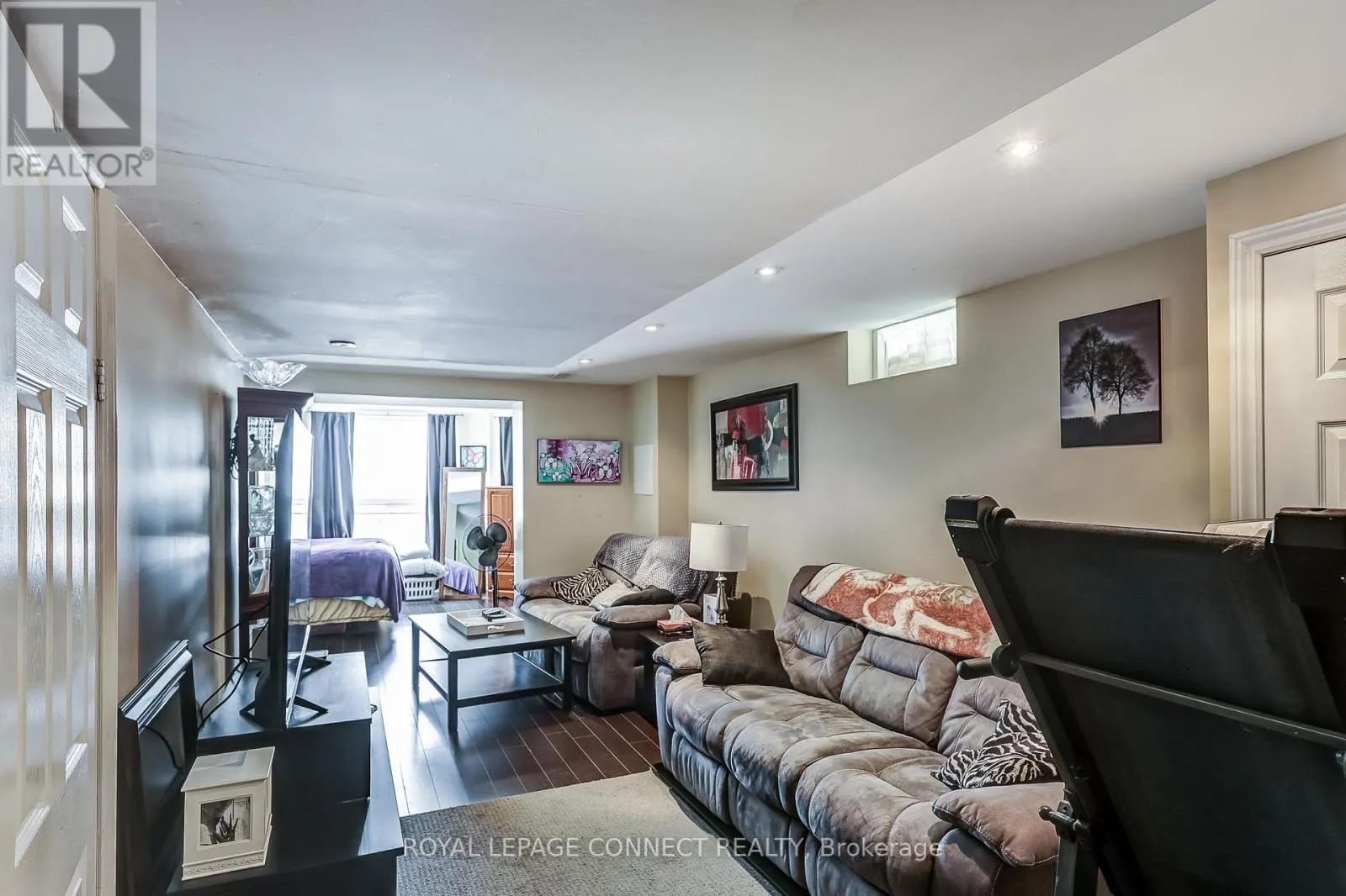55 AYLESWORTH AVENUE