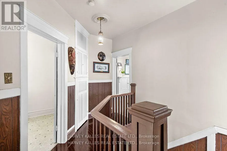 22 SEYMOUR AVENUE