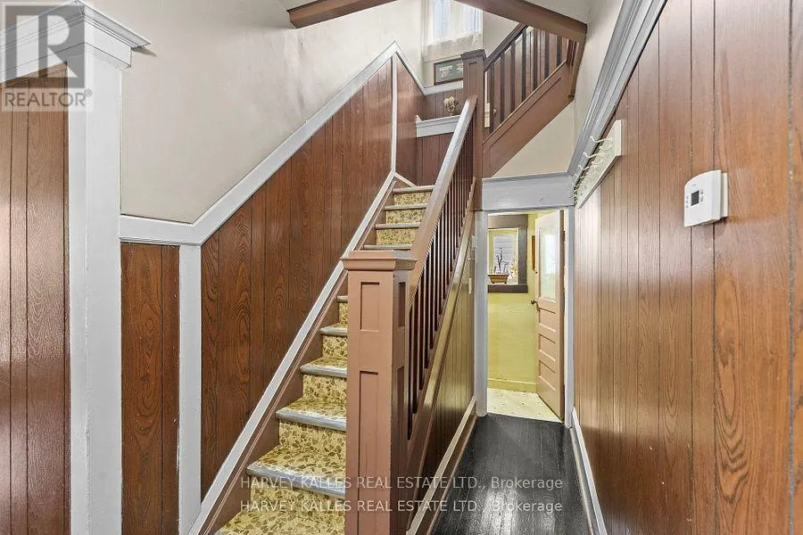 22 SEYMOUR AVENUE